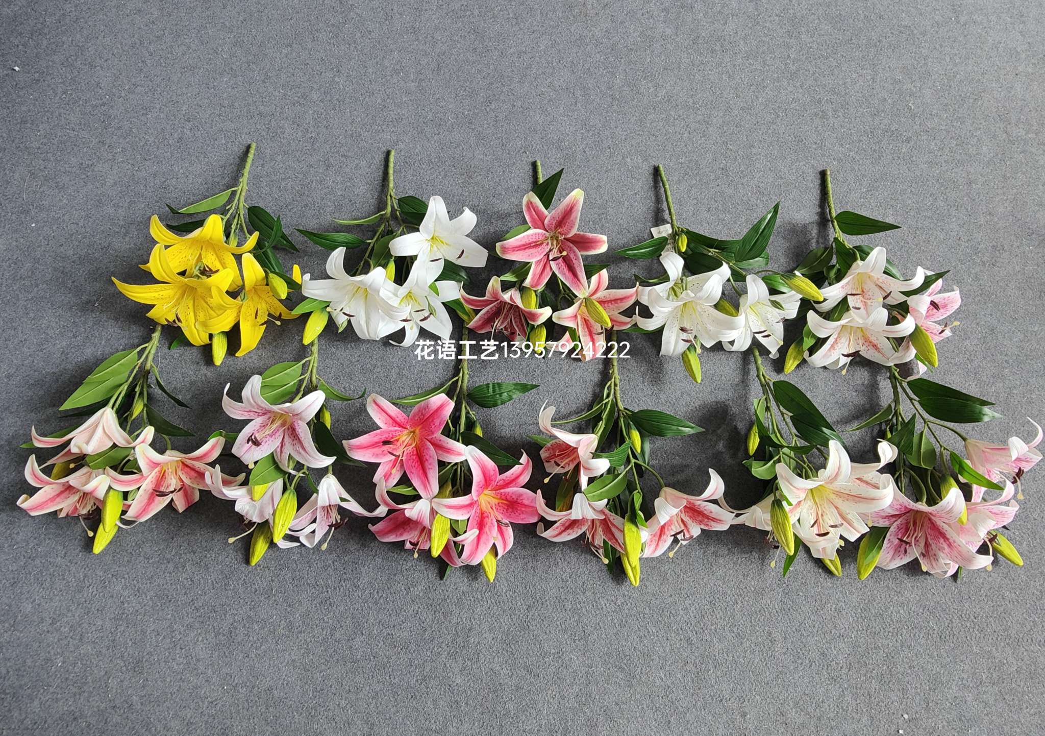 Artificial lilies, artificial flowers, high-end silk flowers, living room dining table, TV cabinet, floor-standing home decoration, decorative flowers, wedding 3-head cloth lilies, single branches, 3D lilies, shopping mall display, outdoor engineering ornaments, home window decoration