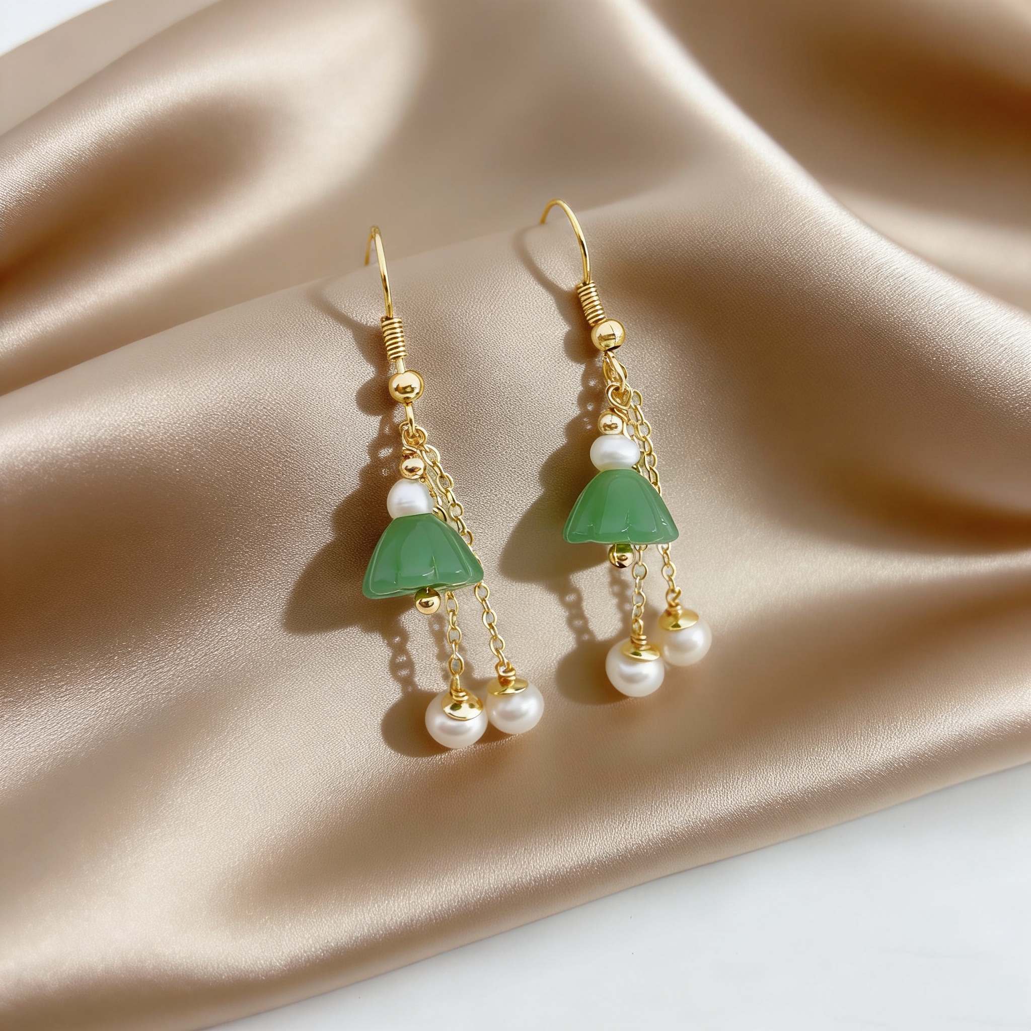 A pair of long and elegant agate earrings, ear strings, silver stud earrings, women's fashionable earrings, women's accessories, women's fashion details Picture