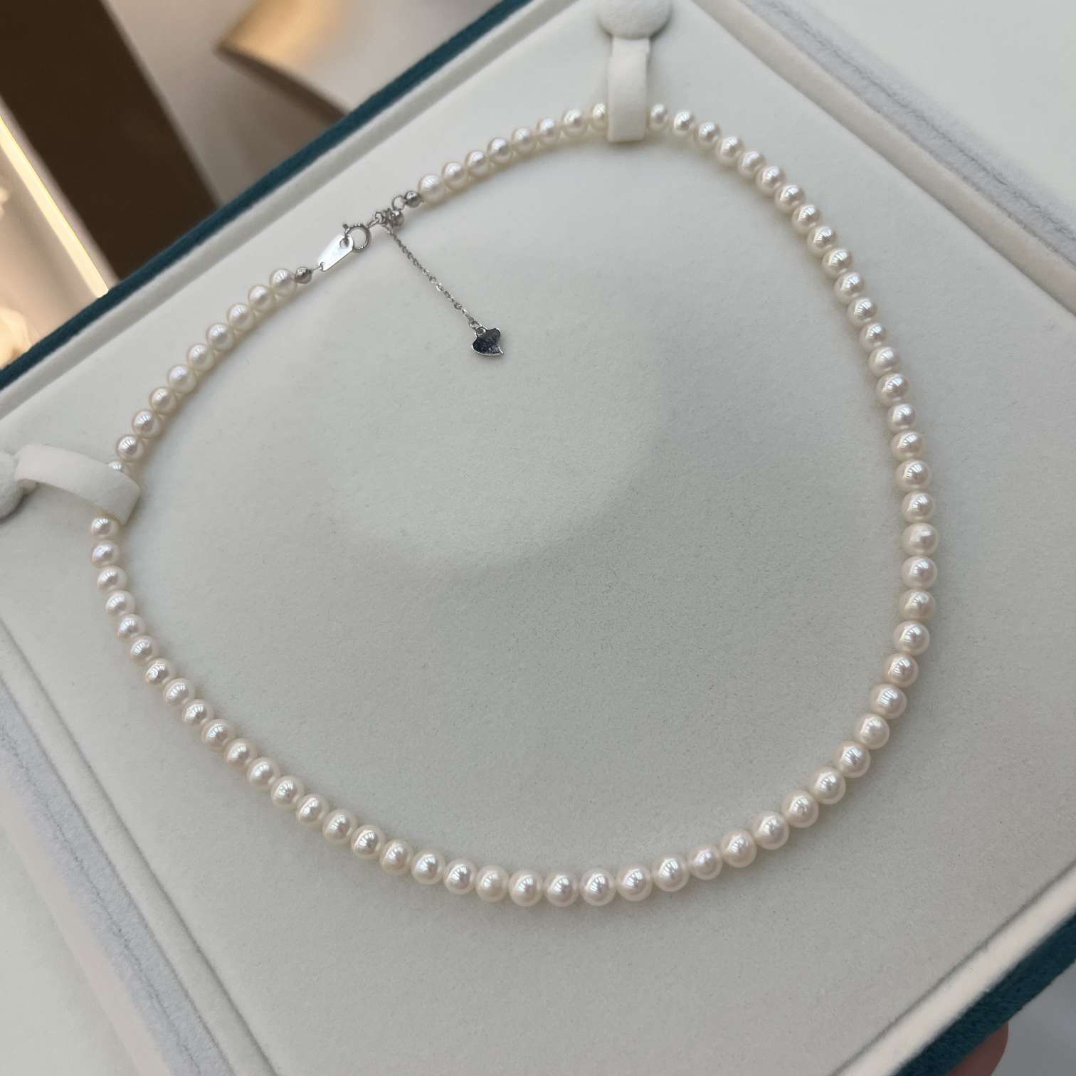 قلادة من الفضة من طراز S925 M Item Picture