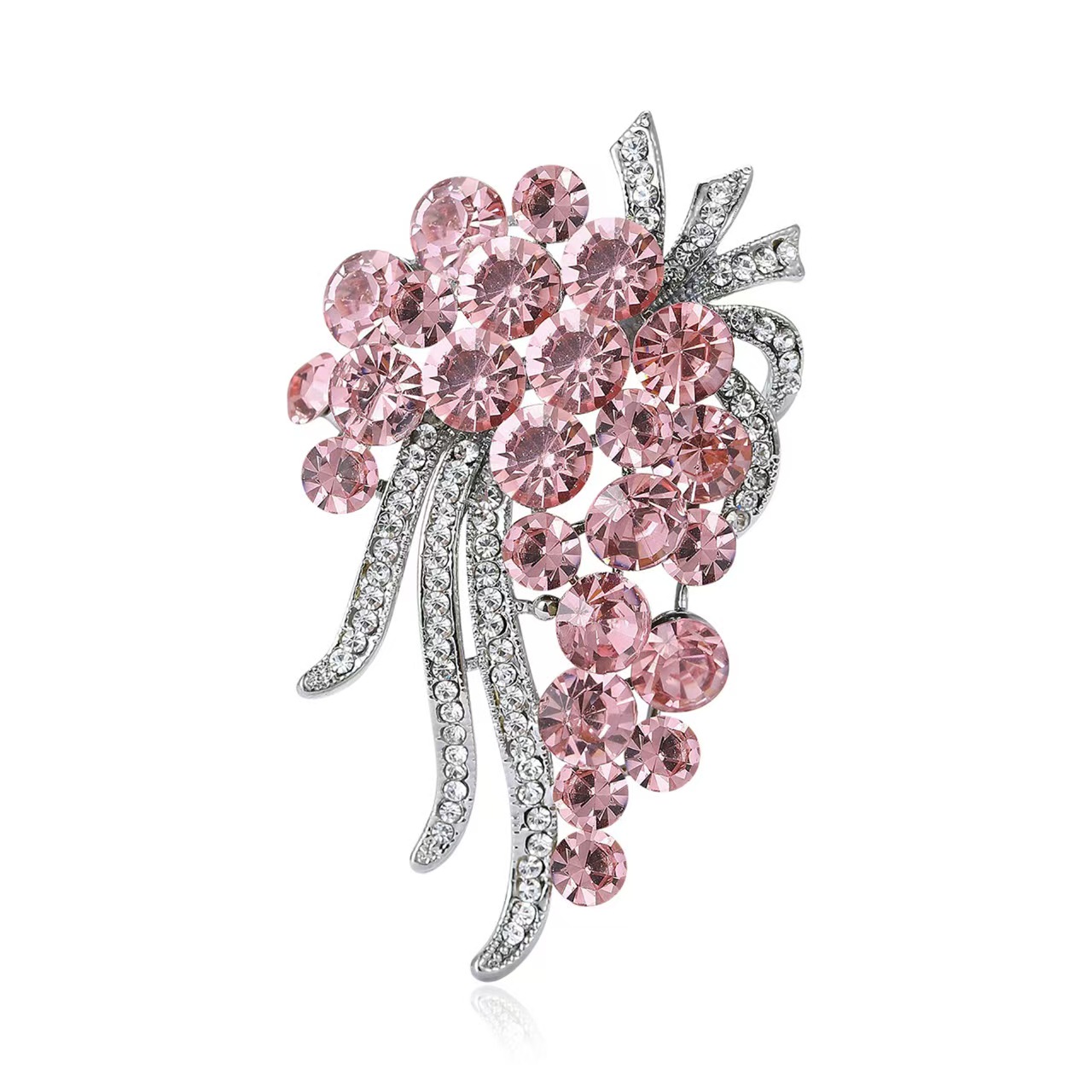 The new Korean-style exquisite rhinestone brooch is a fashionable, elegant and high-end brooch accessory for ladies Specification image