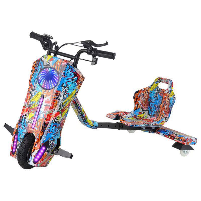 彩色涂鸦电动滑板车成人款滑板车电动版