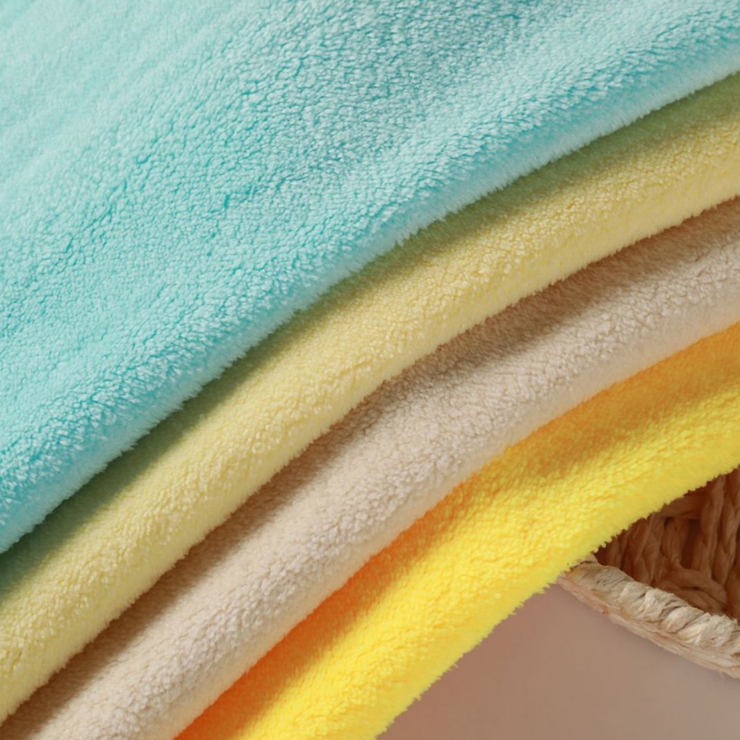 Polyester coral fleece fabric, single-sided coral fleece fabric, double-sided coral fleece fabric, fabric bathrobes, dry hair hats, pajamas
