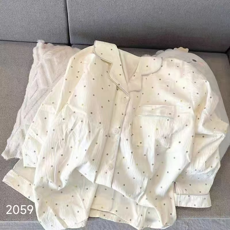 女士家居服实物图