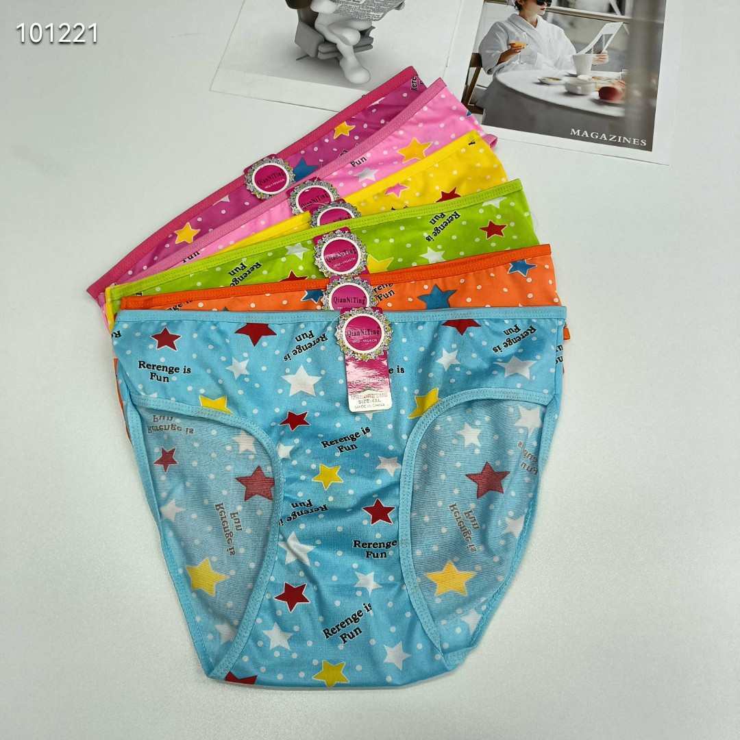 DD-8397#4XL underwear, women's underwear, milk silk women's underwear, large size underwear, star print women's briefs, underwear, underwear are selling well in Africa, South America, QNI Application Scenario