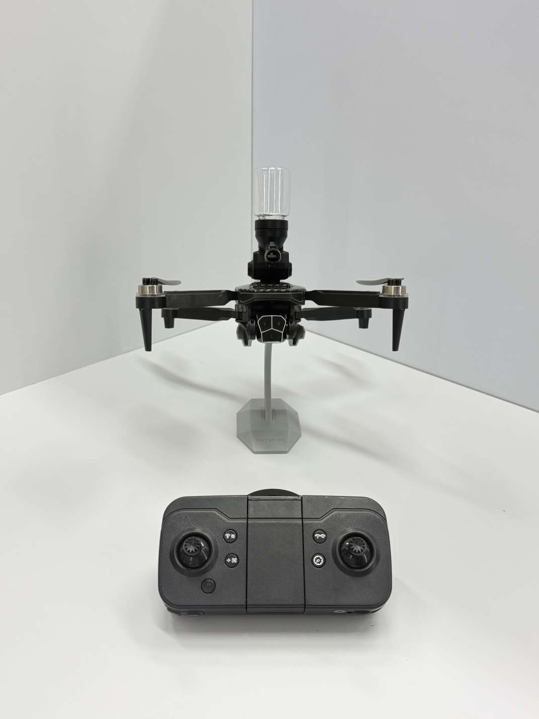 The Water bomb card drone toy quadcopter is foldable and portable
