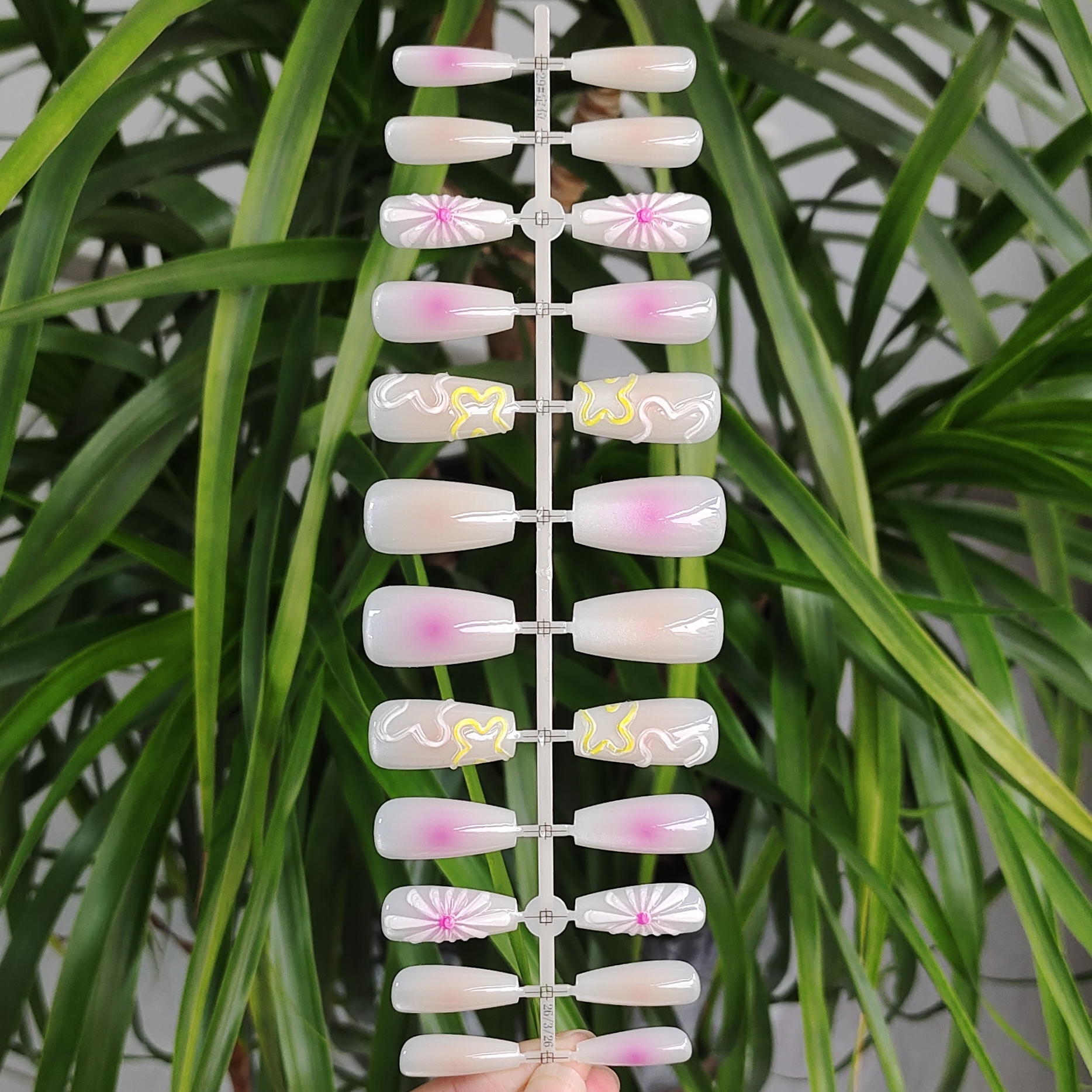 24 PCS PRESS ON NAIL TIPS MEDIUM COFFIN SHAPE 3D ADHESIVE DESIGN WITH FLOWER PATTERN AND SHADING COLORS full figure