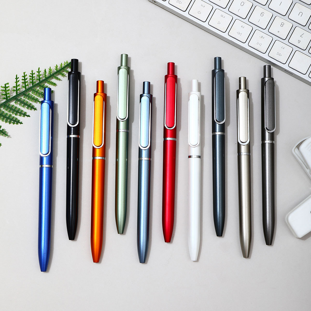 Gel pen spray gun, heavy-duty gel pen, business office ballpoint pen, printable advertising gel pen, water pen, high-end advertising pen details Picture