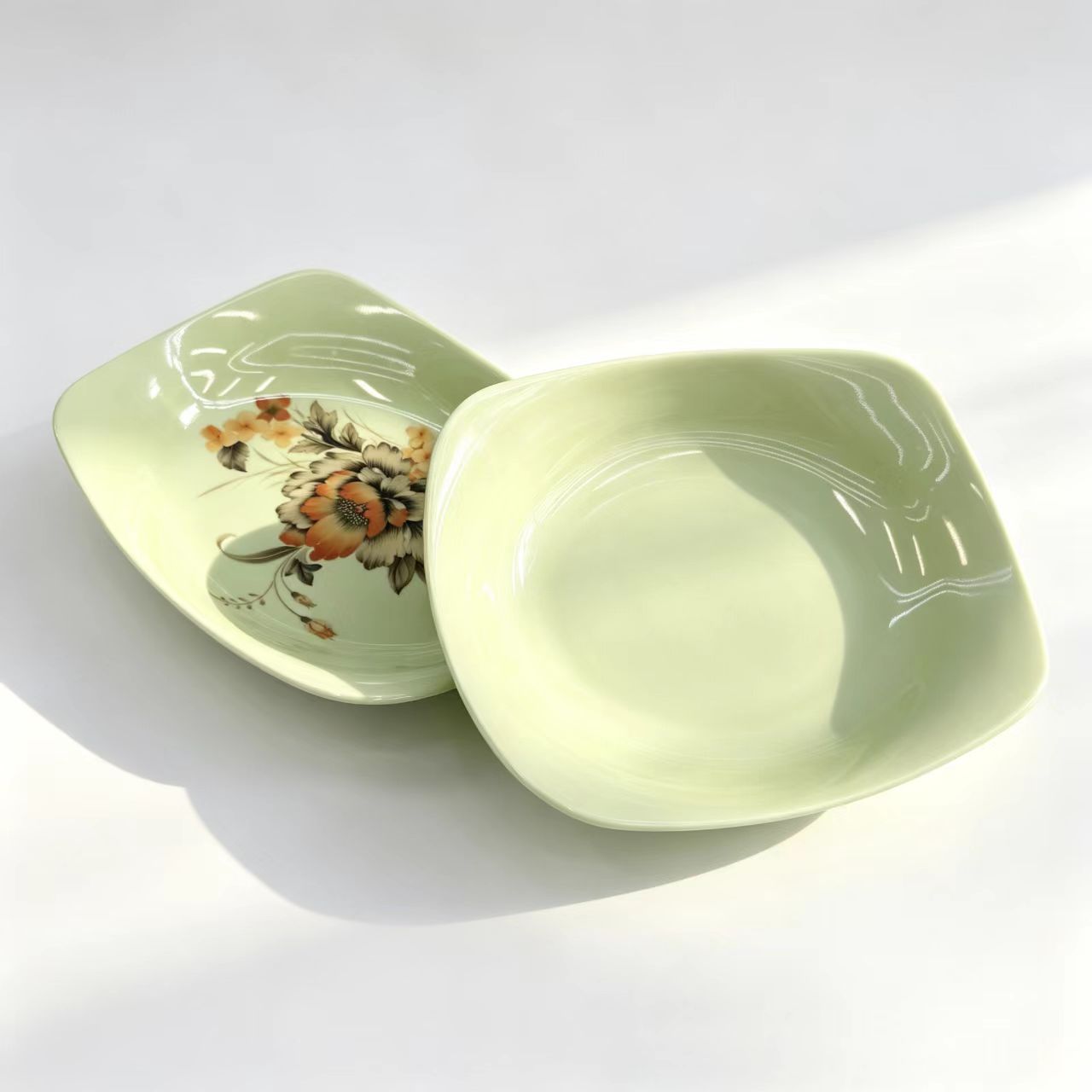 Melamine tableware in stock, wholesale melamine tableware sets, straight-hair floral pattern shallow plates, 10-inch vinegar plates, fruit shell melamine material, commercial tableware for hotels and restaurants Specification image