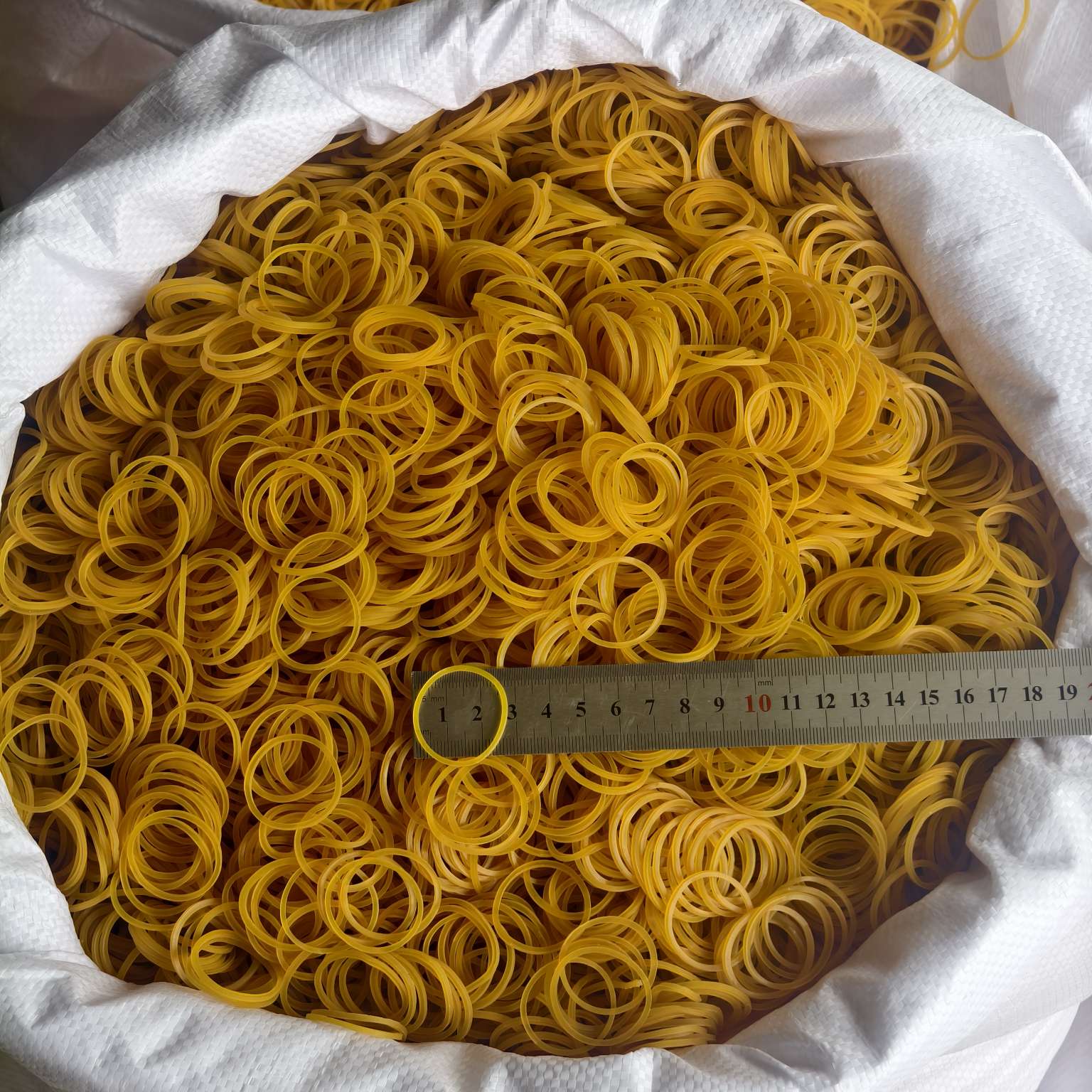 Free shipping of imported rubber bands from Vietnam, high-temperature resistant and anti-aging rubber rings, yellow rubber bands and cowhide bands Item Picture