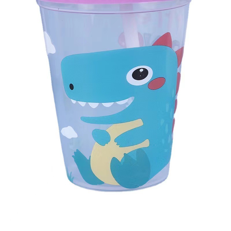 PP transparent cartoon dinosaur plastic straw cup, children's juice plastic cup, creative, fashionable and cute animal water cup Application Scenario