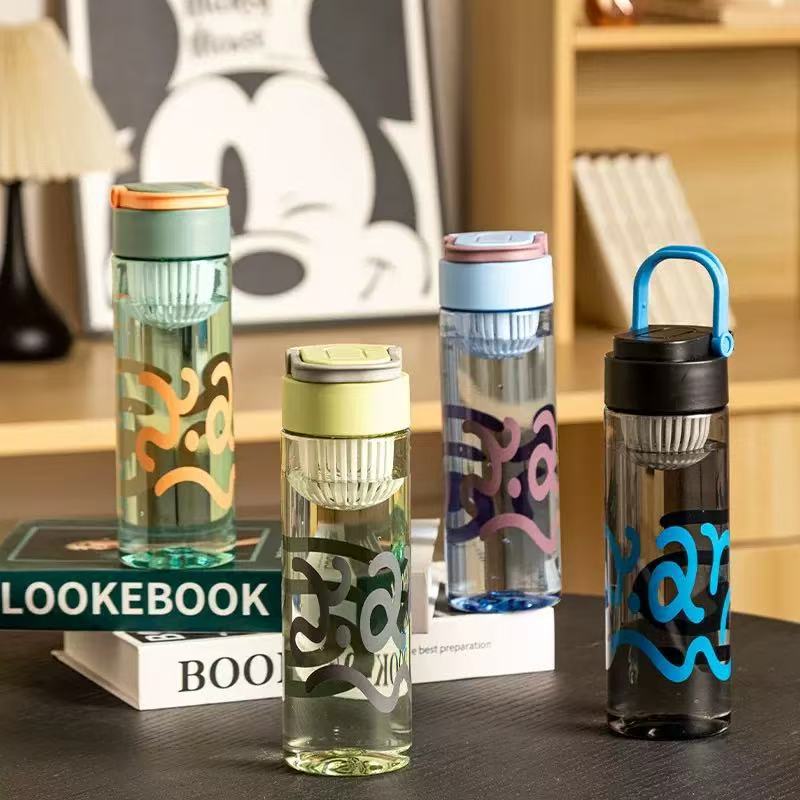Summer simple and ins water cups, high appearance level for girls, outdoor portable cups, anti-drop and leak-proof plastic cups wholesale Application Scenario