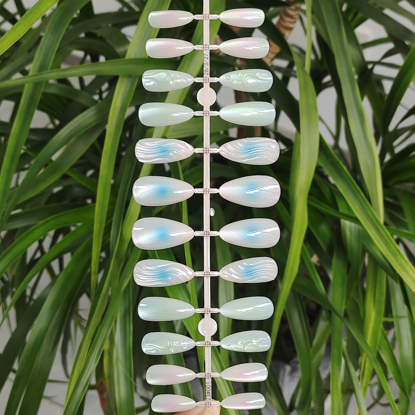 24 PCS PRESS ON NAIL TIPS ALMOND SHAPE 3D ADHESIVE AND CAT EYE DESIGN WITH WATER DROPLET AND WAVE PATTERNS full figure