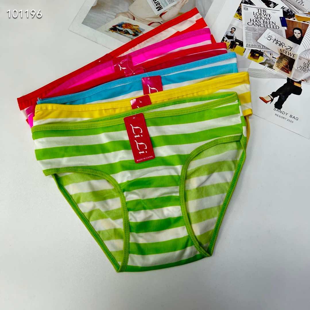 DD-360#31 underwear for women, a popular export product in Africa and South America. Milk silk, thick striped printed women's briefs, QNI Application Scenario