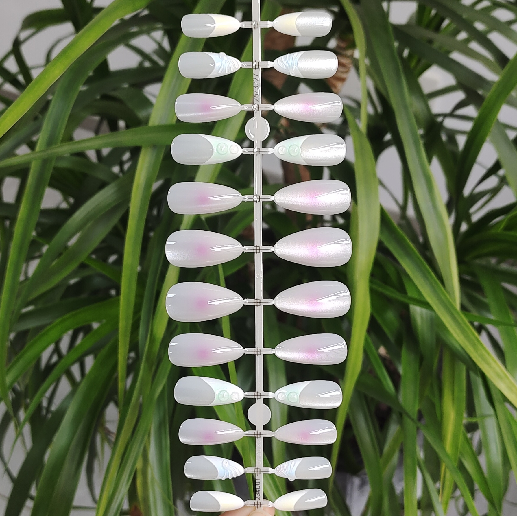 24 PCS PRESS ON NAIL TIPS ALMOND SHAPE 3D ADHESIVE AND CAT EYE DESIGN WITH GRADIENT SHADING COLORS full figure
