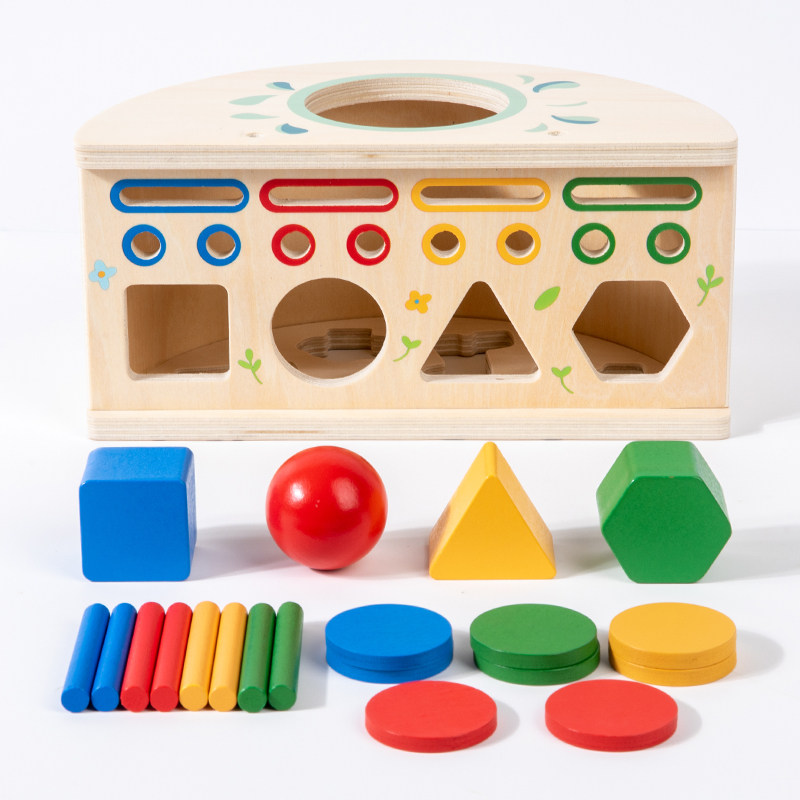 Shape matching intelligence coin box, children's wooden educational toy, shape matching Montessori early education children's wooden matching game, shape color classification, logical thinking training, early education educational toy Application Scenario