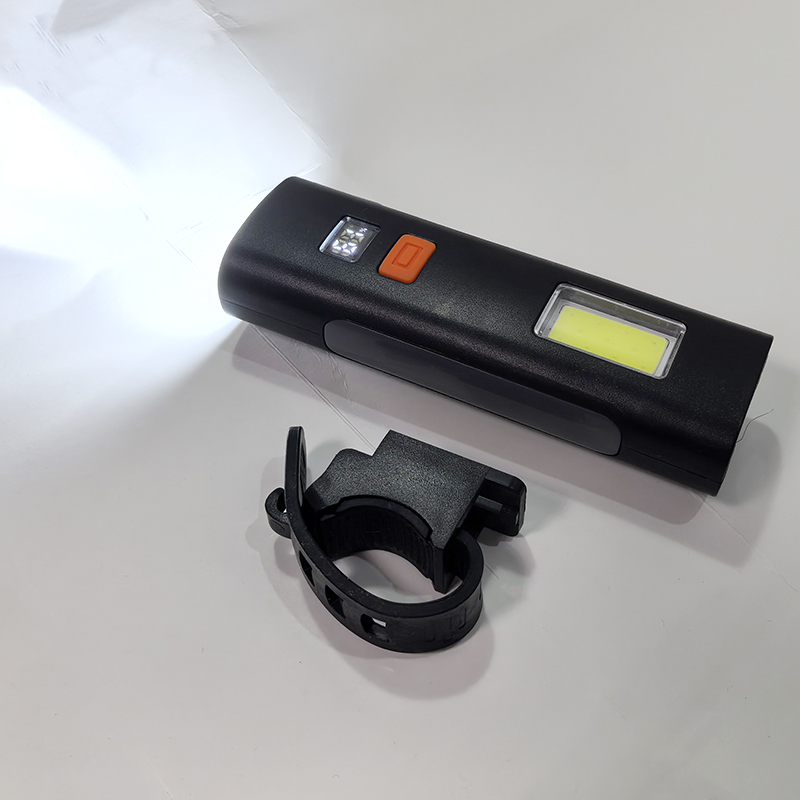 528USB charging digital display plastic bicycle headlight, strong side light, bicycle headlight, night cycling mountain bike lighting lamp, flashlight Specification image
