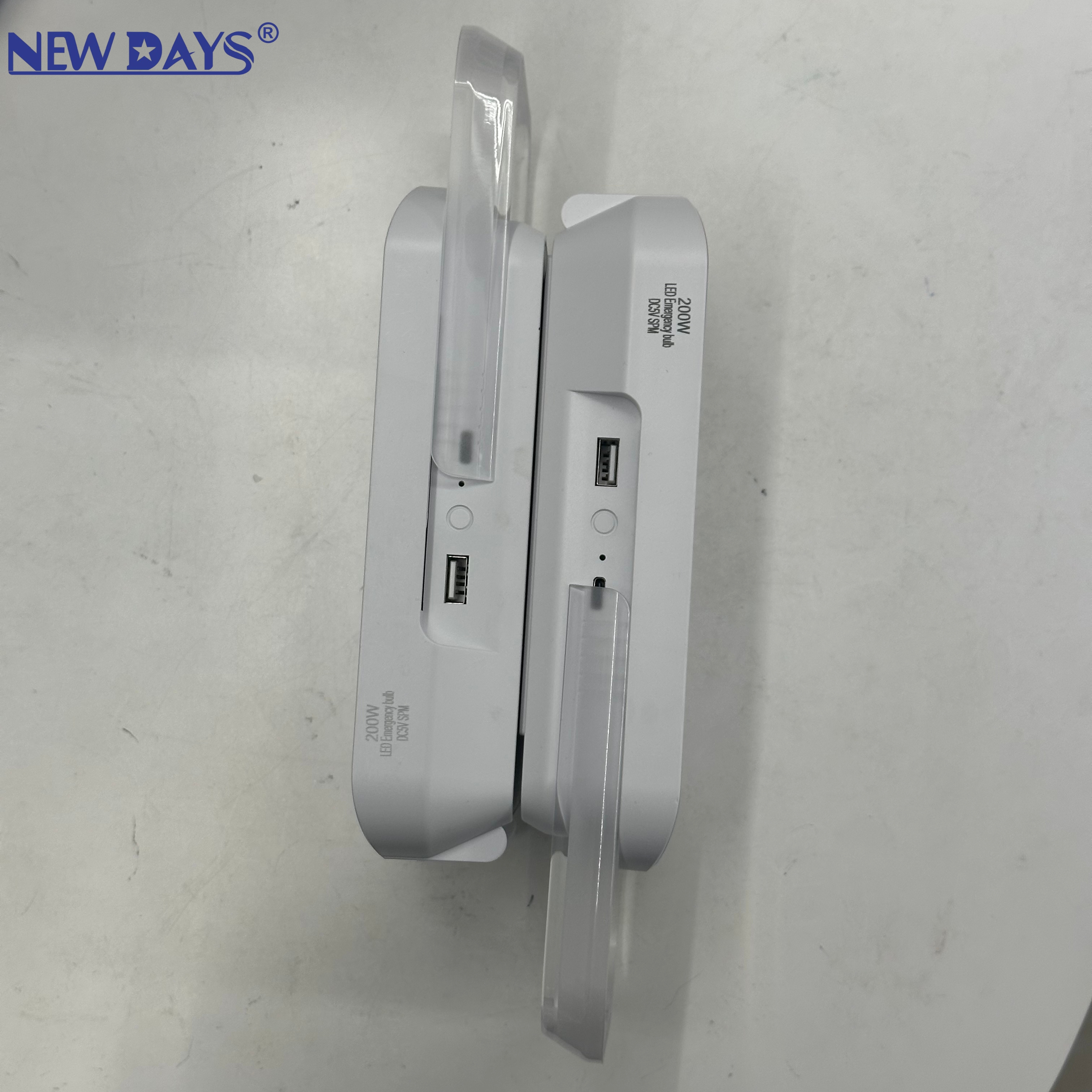 NEWDAYS品牌跨境新款led灯泡小白手提充电灯，配USD接口充电线，户外应急照明灯露营灯应急灯露营灯