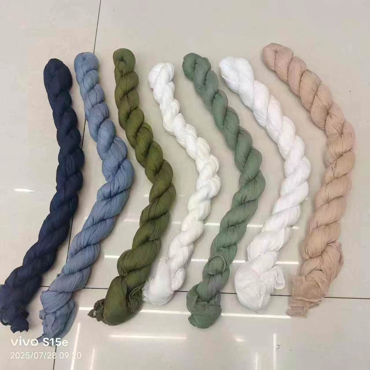 Balinese gauze pleated table flag details Picture