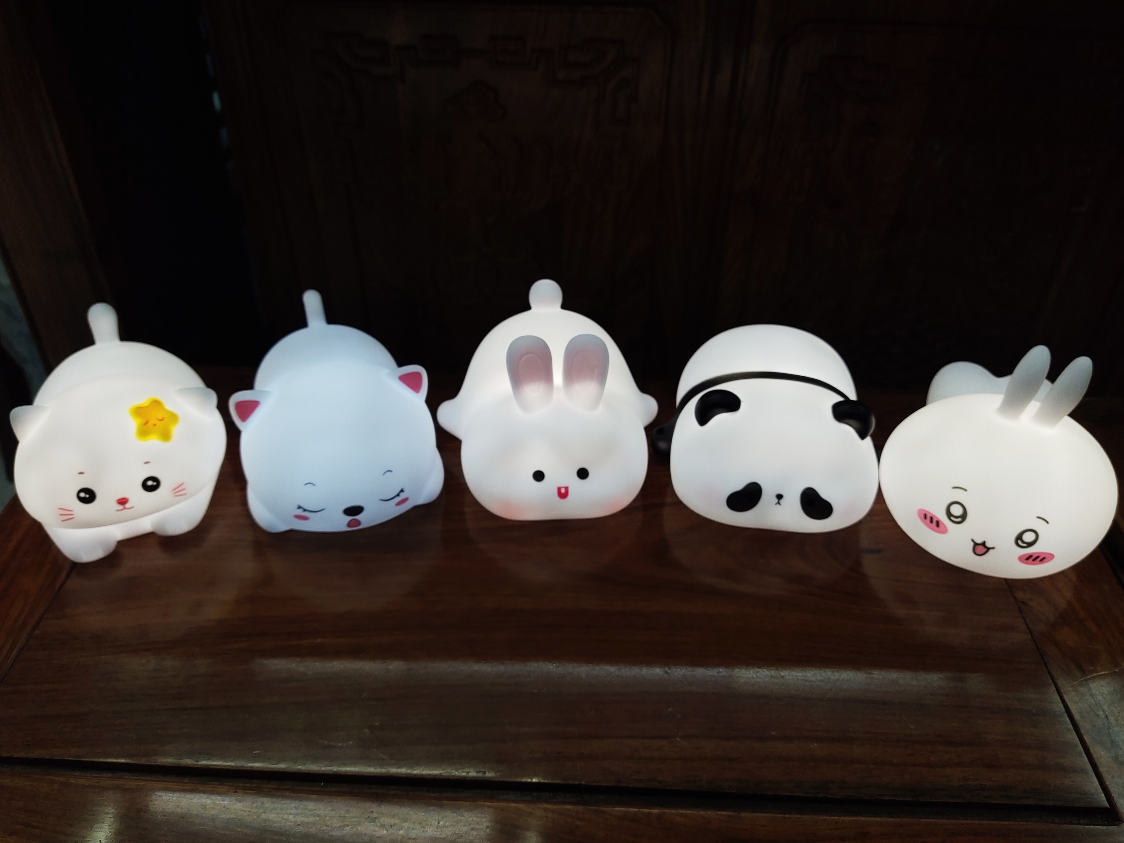 Hot-selling cat and rabbit night lights, birthday gifts for children and girls, bedside lamps, bedroom sleep patting lights, toys, and luminous toys Item Picture