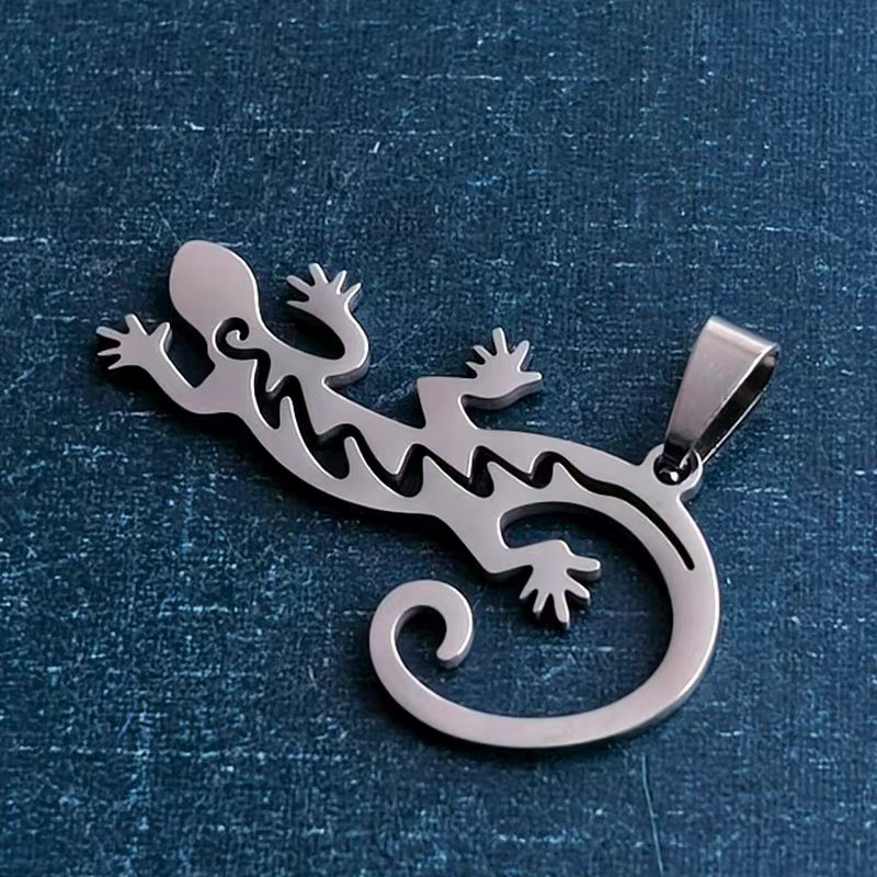 Cross-border foreign trade DIY jewelry accessories, pendants, titanium steel and stainless steel animal gecko pendants, necklaces, personalized and fashionable trends