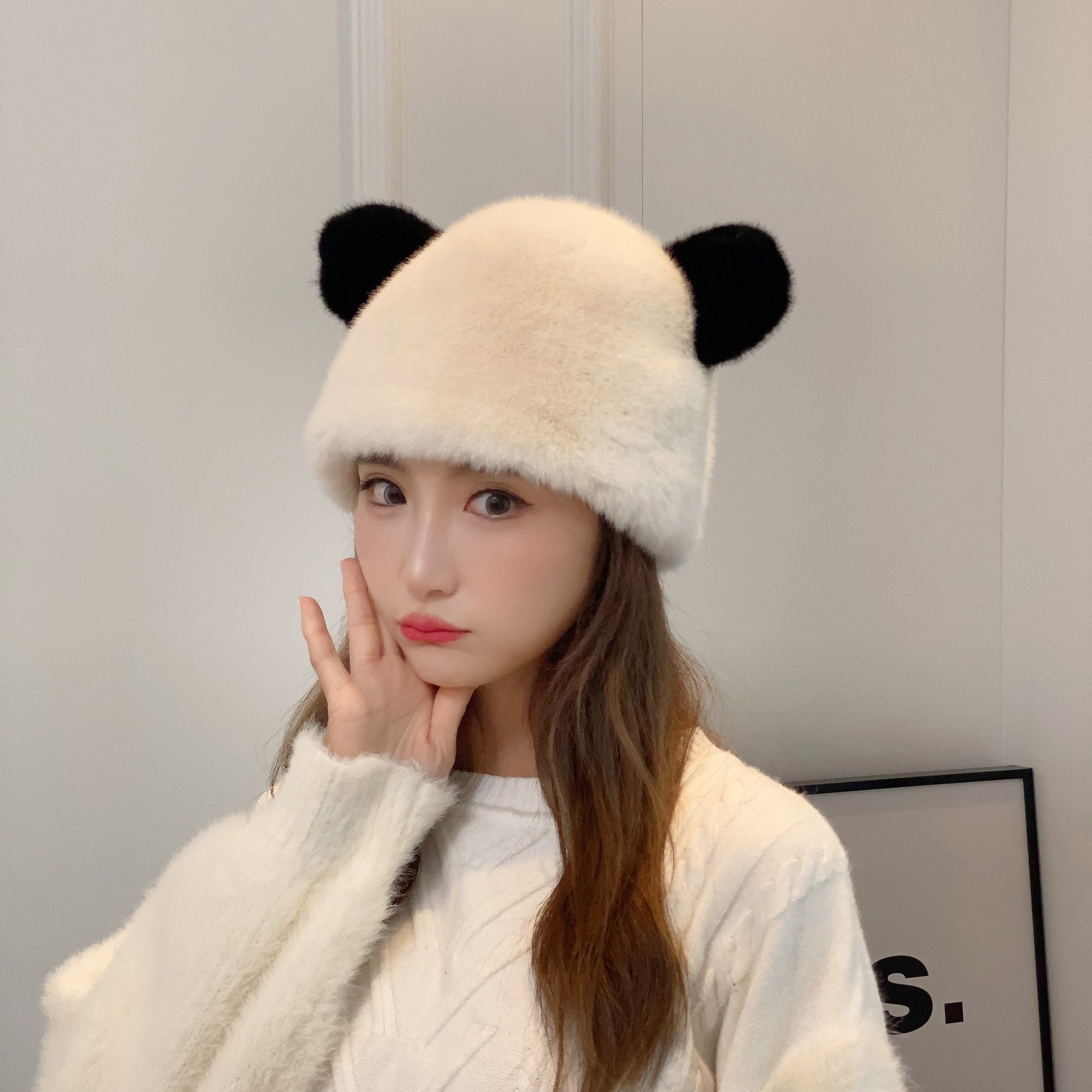 The new plush hat is cute for women in winter, thickened, warm, fashionable and stylish. It features red panda ears, ear protection and faux fur mink Specification image