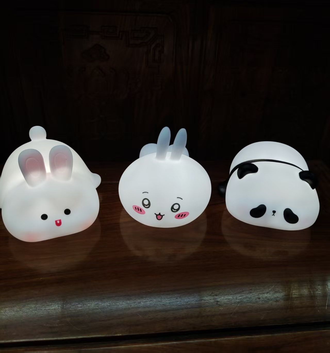 Silicone pat light, stress-relieving, cute cat sleep companion gift, children's panda light-sensing sleep aid night light, ambient light, small night light Application Scenario