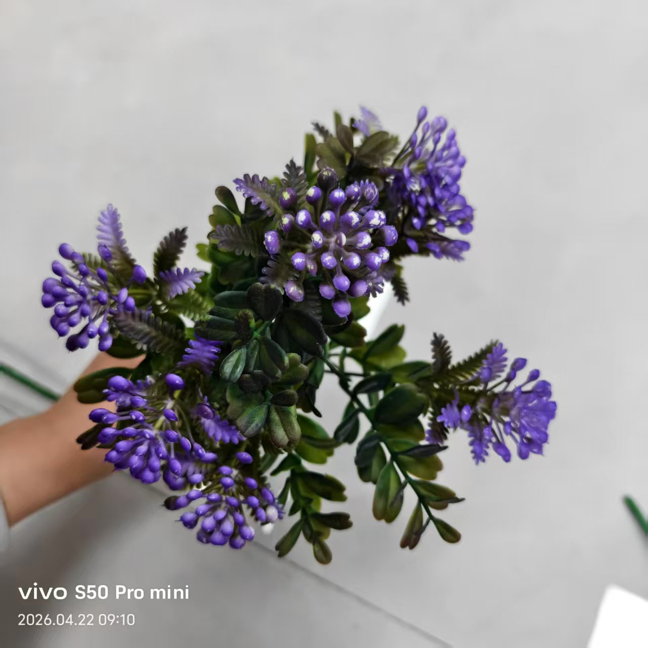 Simulated 7-fork spray-painted plastic fruit sculptures, water plants, green plants, indoor and outdoor plant walls, DIY decoration in stock, replenishment cabinet Specification image
