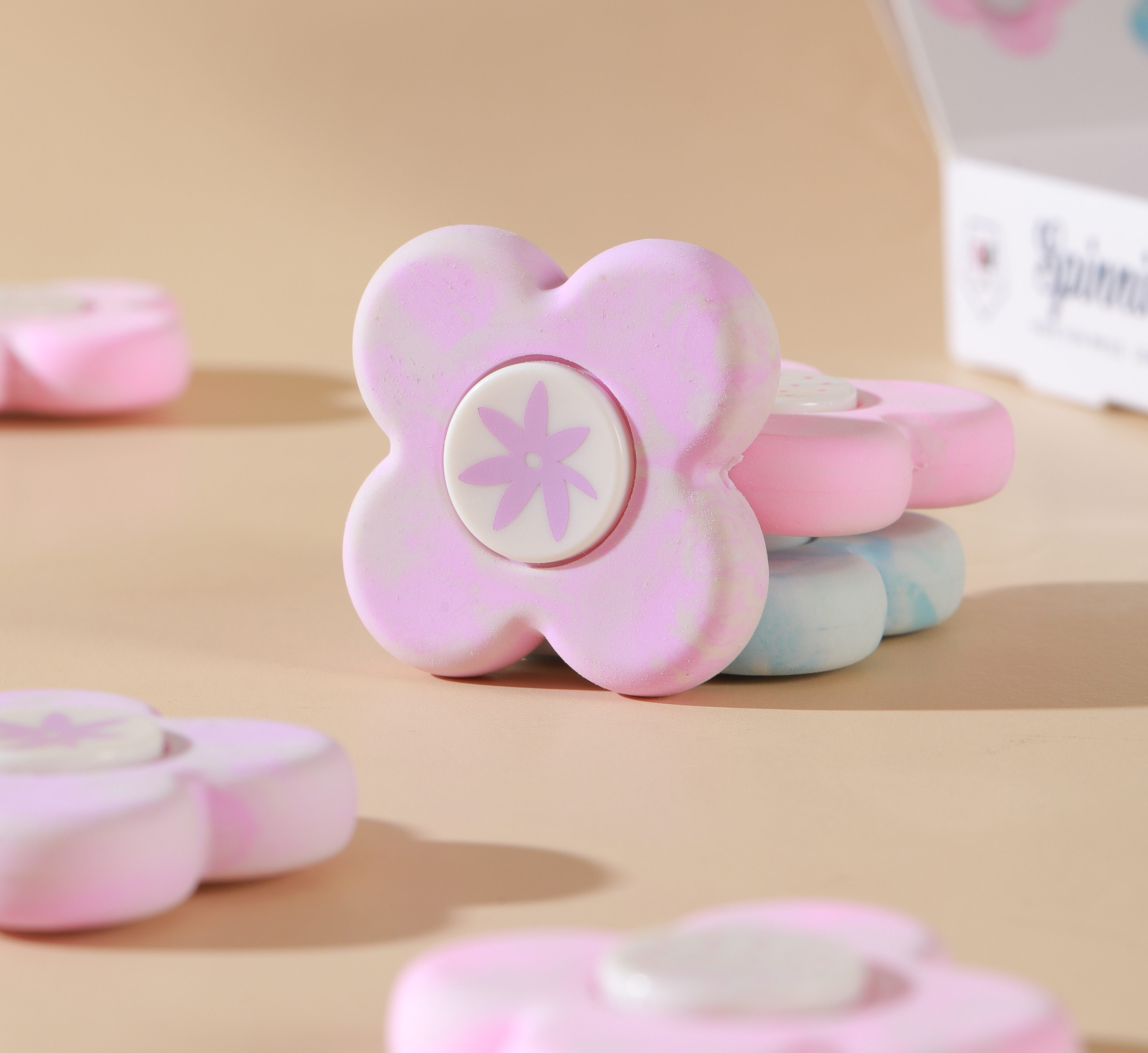 HR-09780 Cute eraser with colorful flower-shaped rotating top eraser details Picture