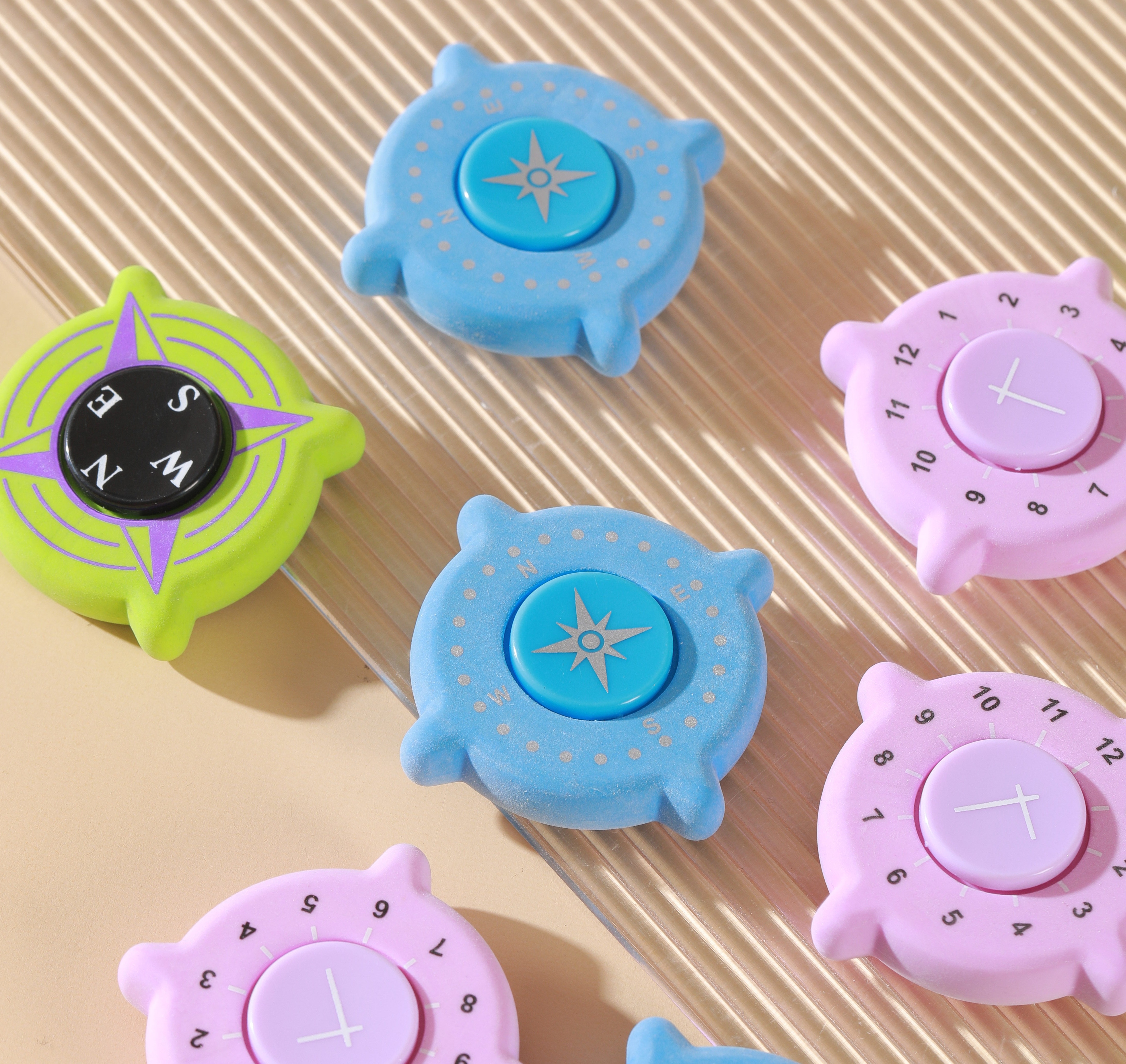 HR-09810 Cute Rubber Compass Rotating Finger Gyroscope Eraser Specification drawing