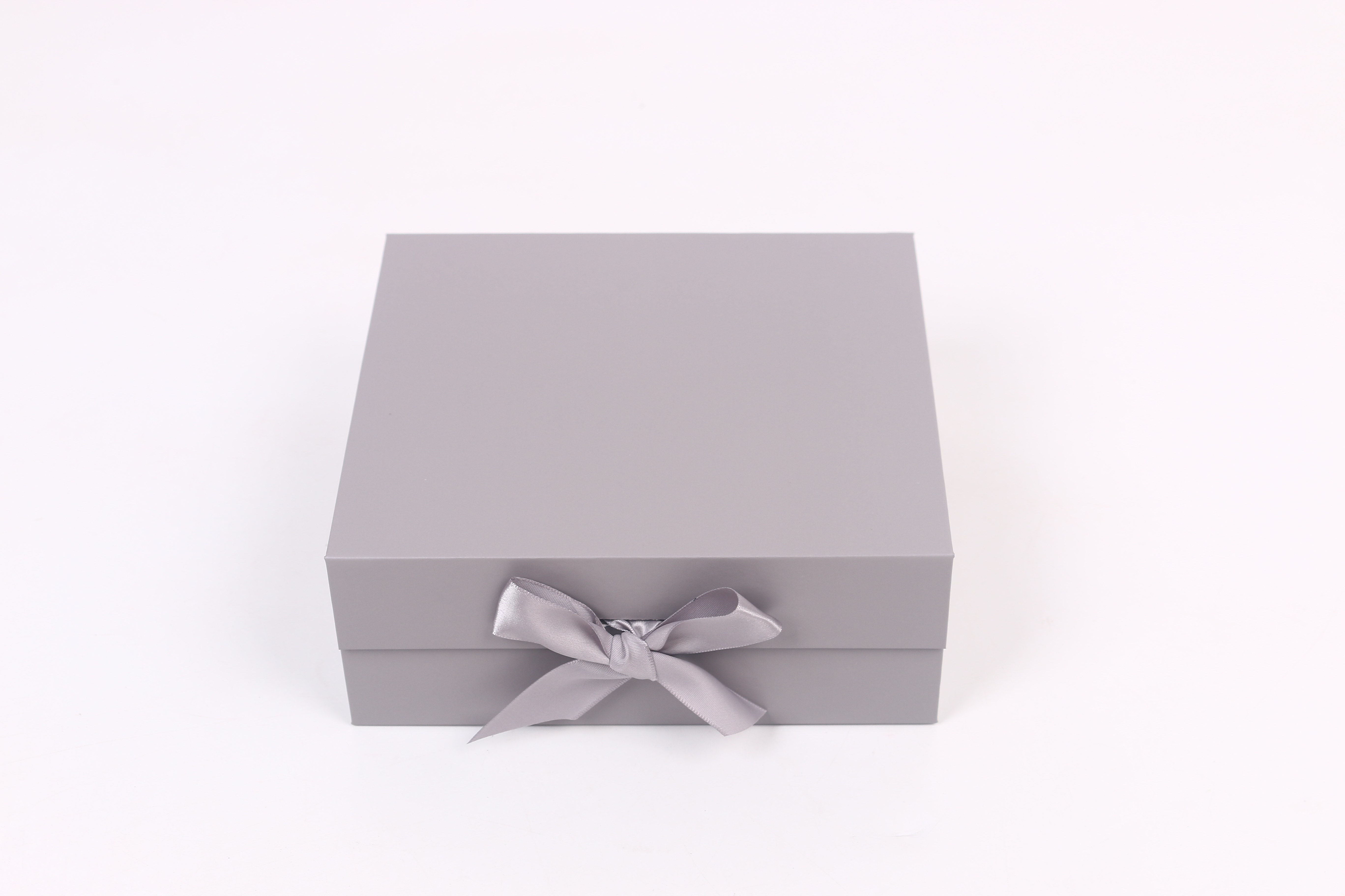 Z225# Single folding gift box, creative gift packaging box, ribbon style magnetic folding box Item Picture
