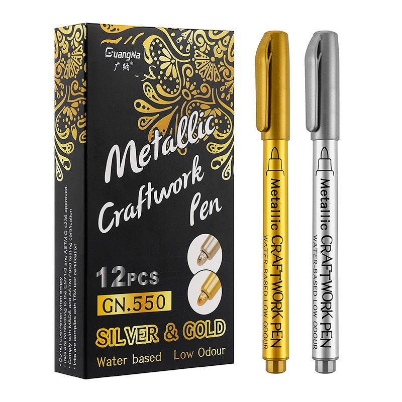 Guangna 550S-12 metallic color craft pen, sign-in signature pen, paint pen, DIY painting, graffiti pen, water-based marker pen Application Scenario