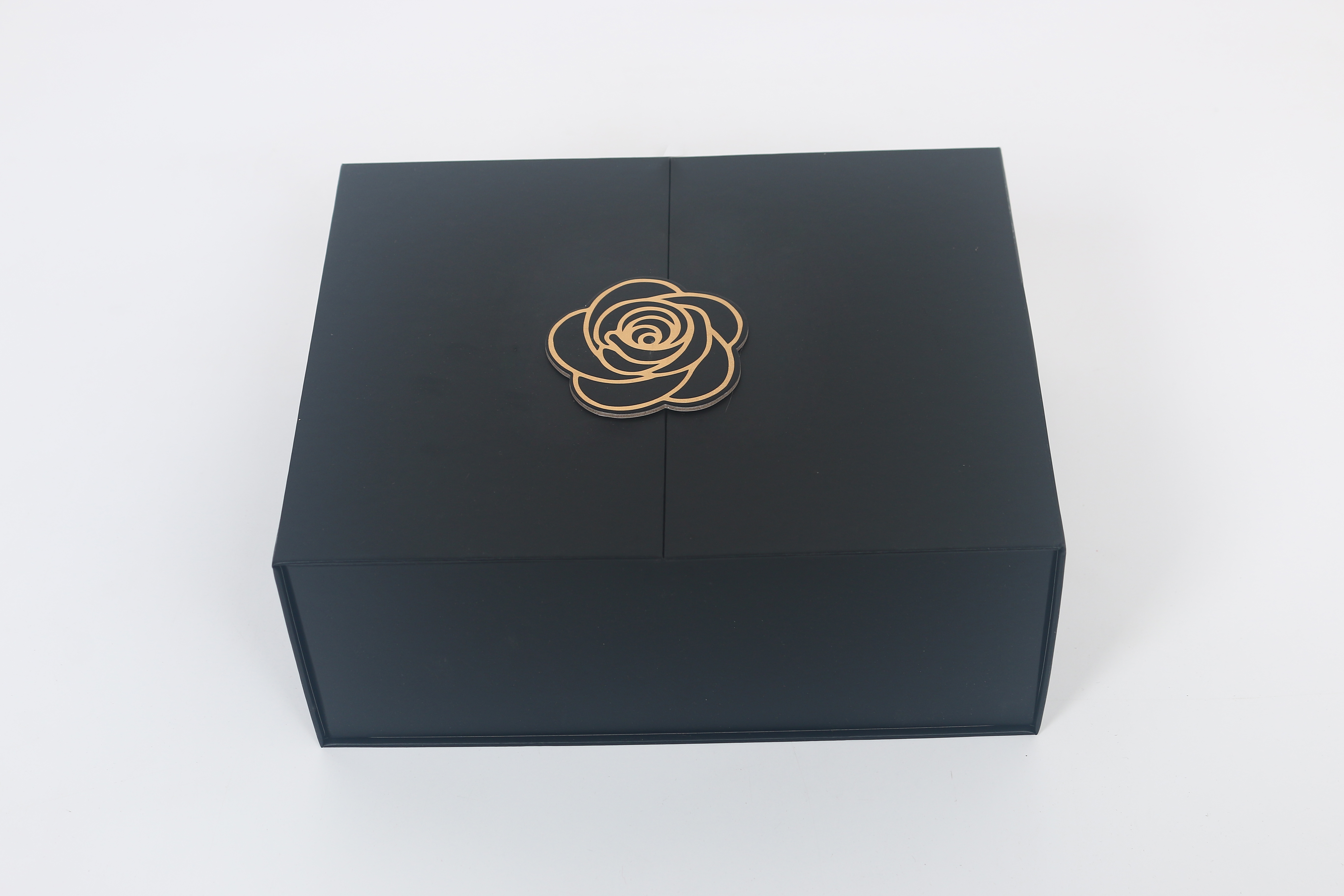Z306# Double-opening folding box with rose buckle magnetic folding box, available in multiple colors, space-saving, no assembly required, gift box, festival gift packaging details Picture