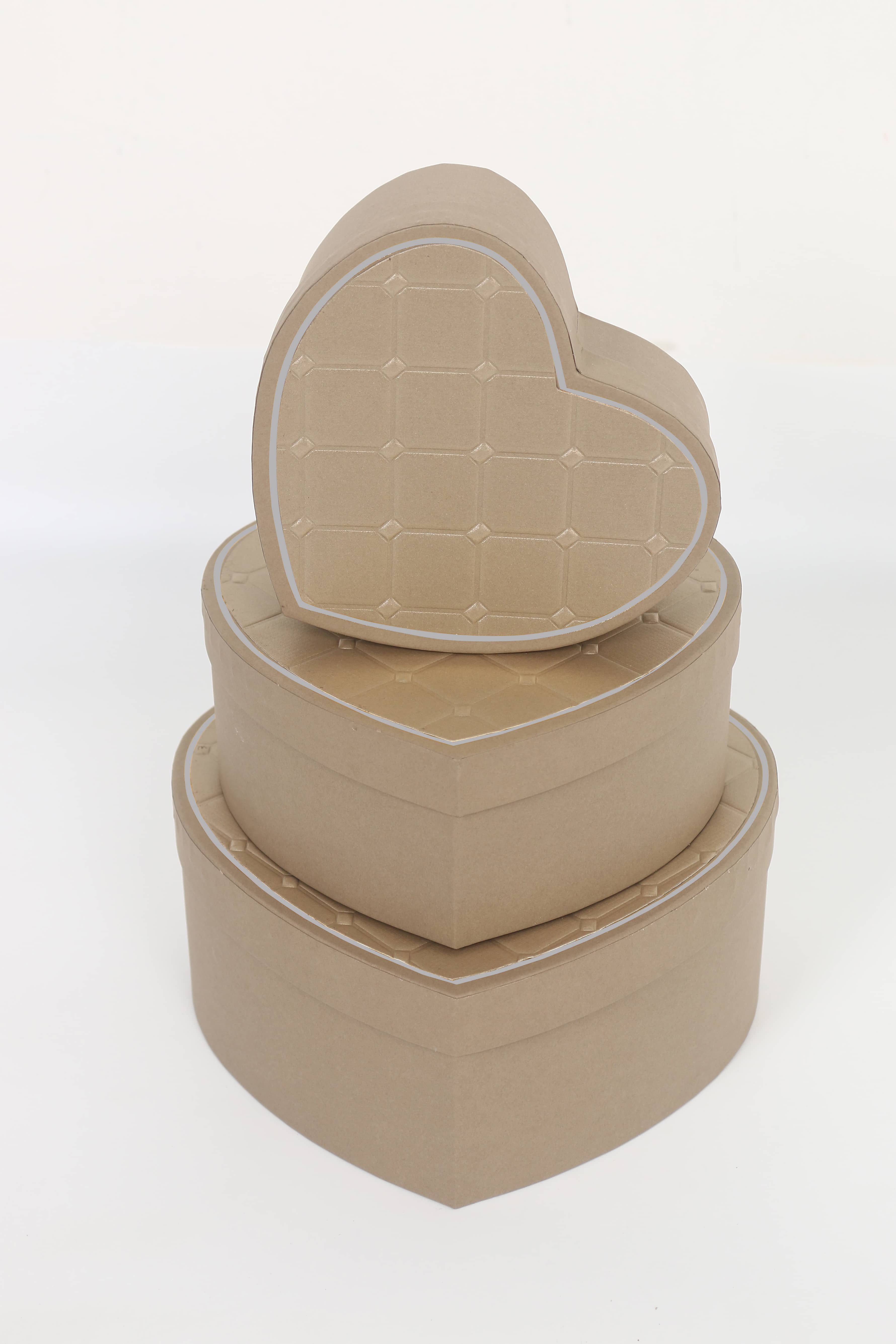 3405# Love Gift Box Three-piece Set, Heart-shaped Gift Box, Souvenir, Festival Gift Packaging Box, Exquisite Gift box, embossed rose pattern, square pattern gift box, factory direct sales pic 4
