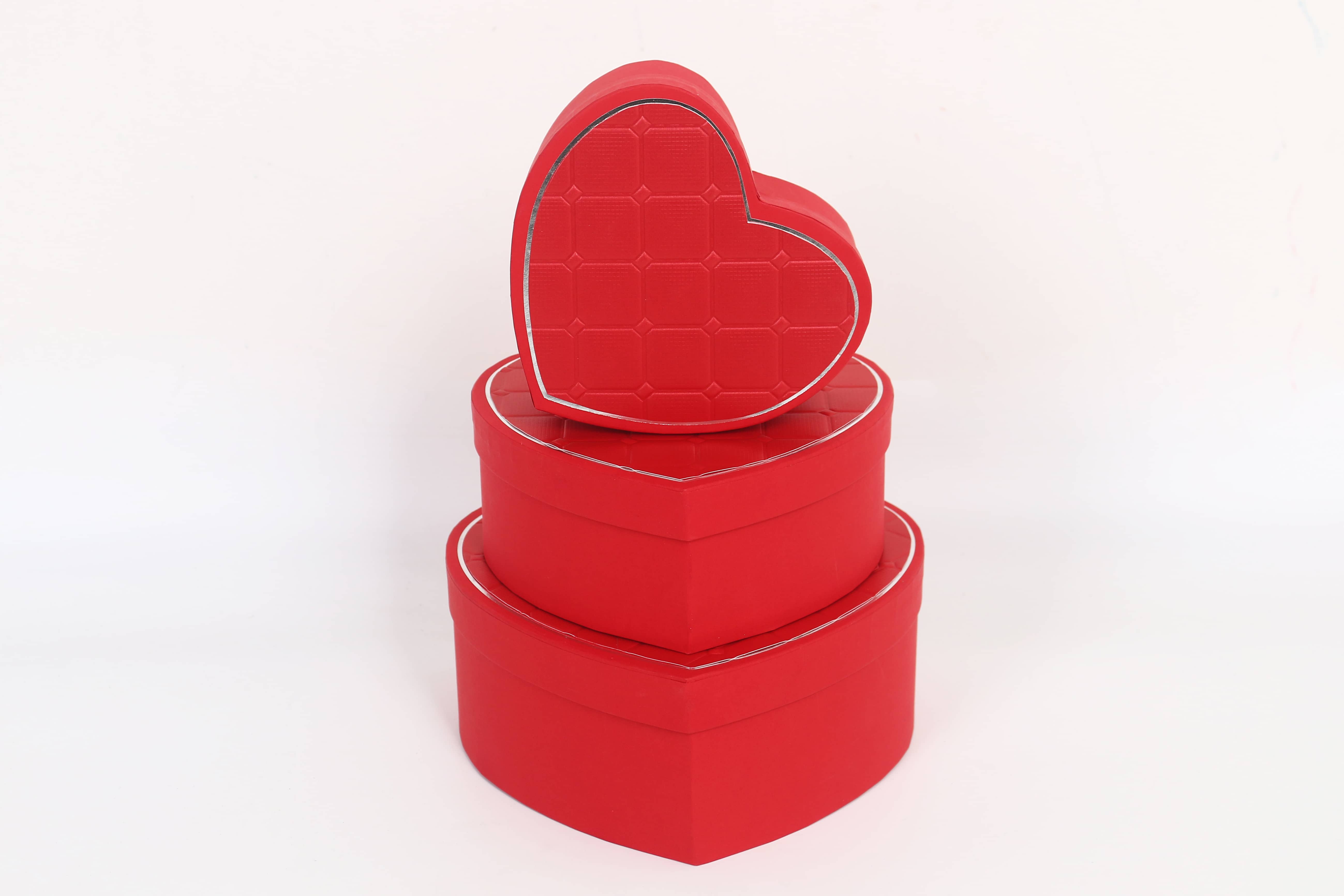 3405# Love Gift Box Three-piece Set, Heart-shaped Gift Box, Souvenir, Festival Gift Packaging Box, Exquisite Gift box, embossed rose pattern, square pattern gift box, factory direct sales pic 3