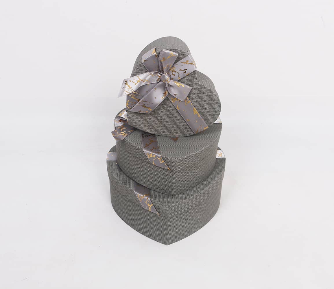 3405# Love Gift Box Three-piece Set, Heart-shaped Gift Box, Souvenir, Festival Gift Packaging Box, Exquisite Gift Box, Special Paper Gift box, Factory direct sales Item Picture