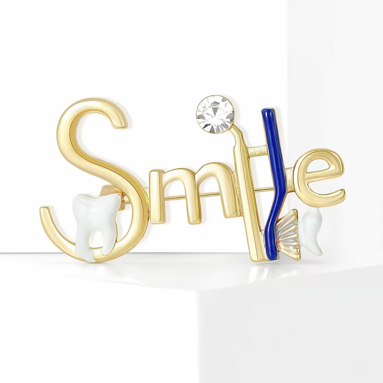 Smile letter brooch, decorated with a bar oil drip emblem, pin, tassel and chain Specification image