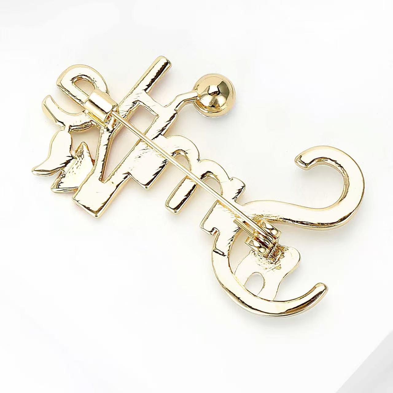 Smile letter brooch, decorated with a bar oil drip emblem, pin, tassel and chain pic 5