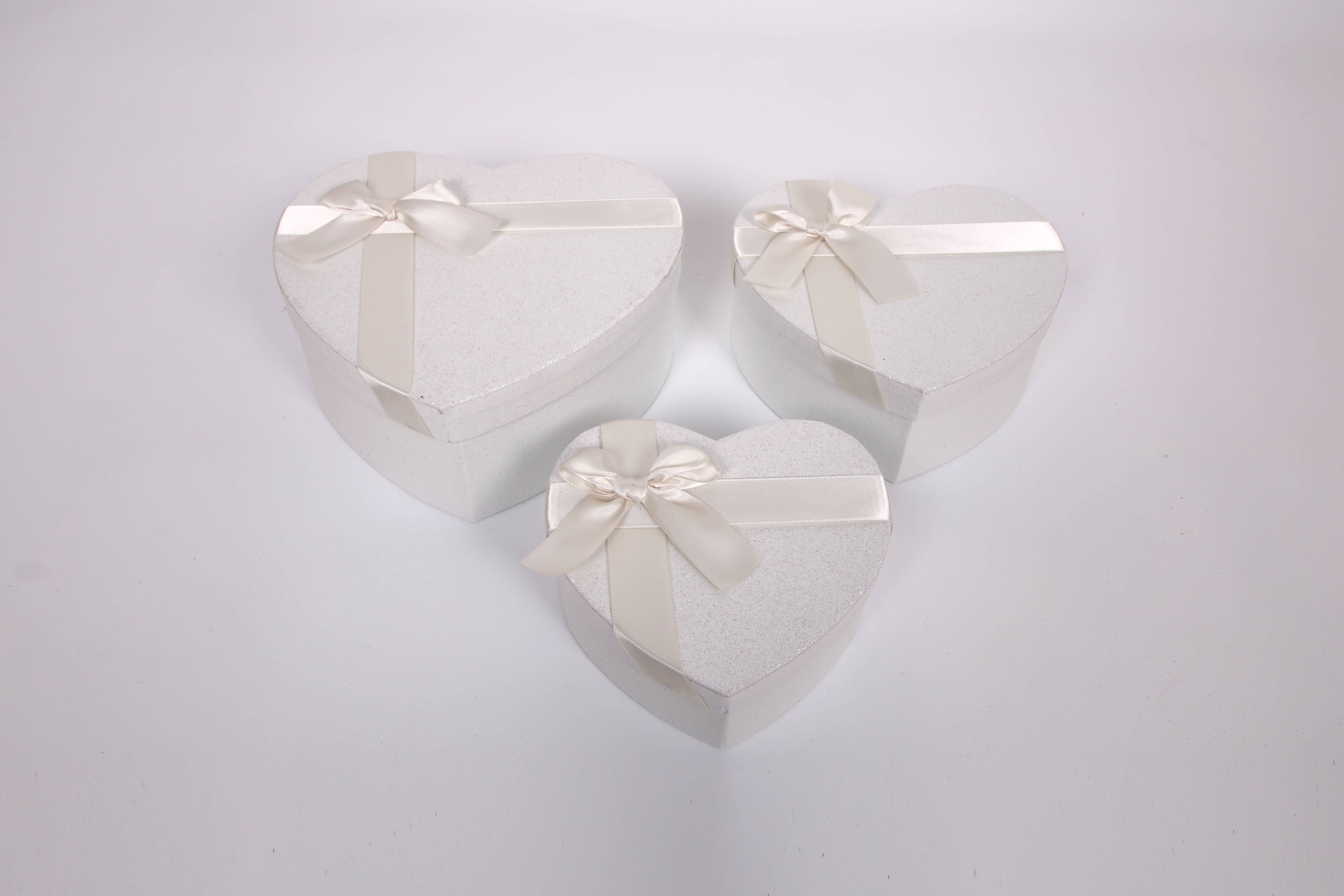 3405# Love Gift Box Three-piece Set, Red heart-shaped Gift Box, Souvenir, Festival gift Packaging box, Exquisite gift box pic 2