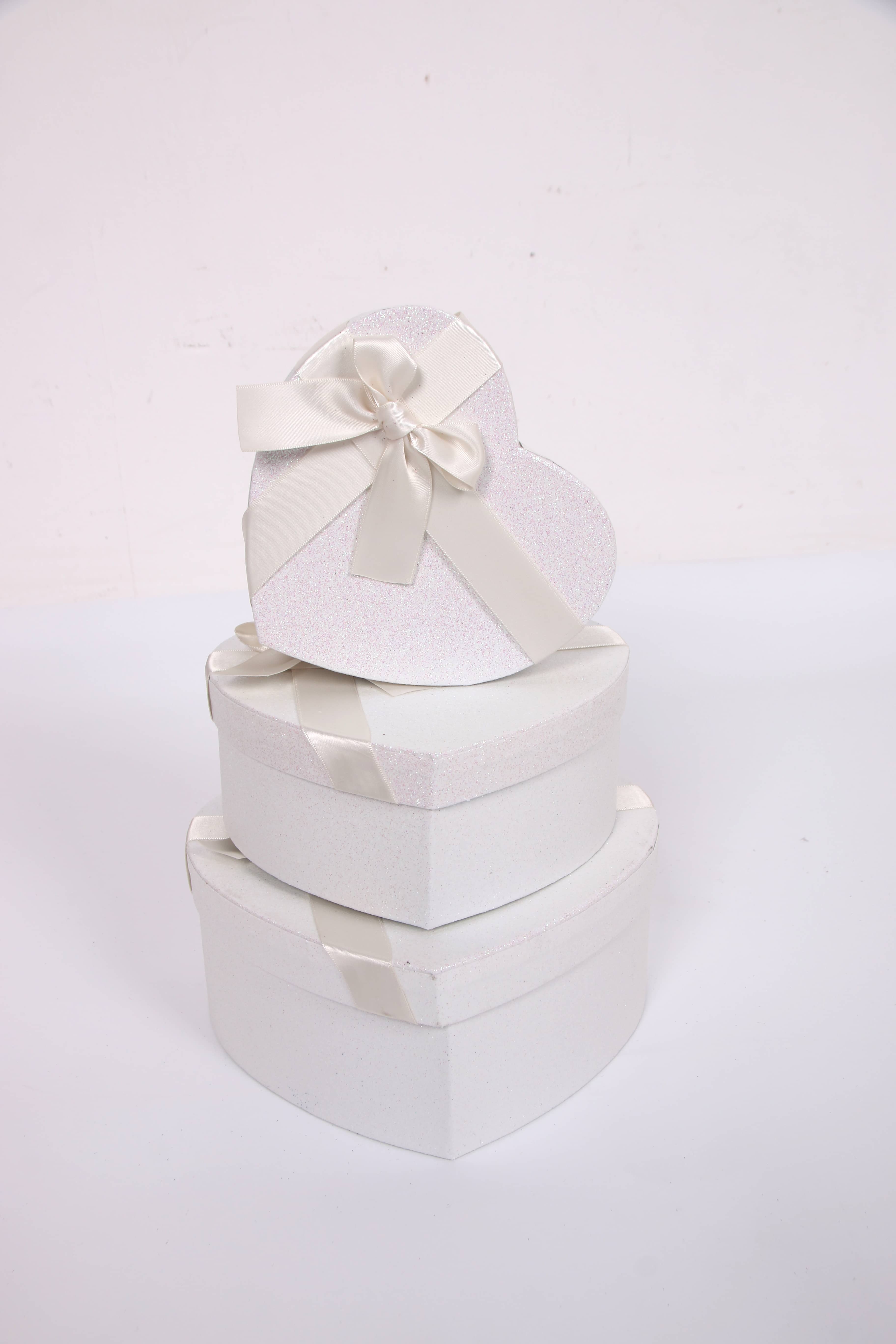 3405# Love Gift Box Three-piece Set, Red heart-shaped Gift Box, Souvenir, Festival gift Packaging box, Exquisite gift box pic 3