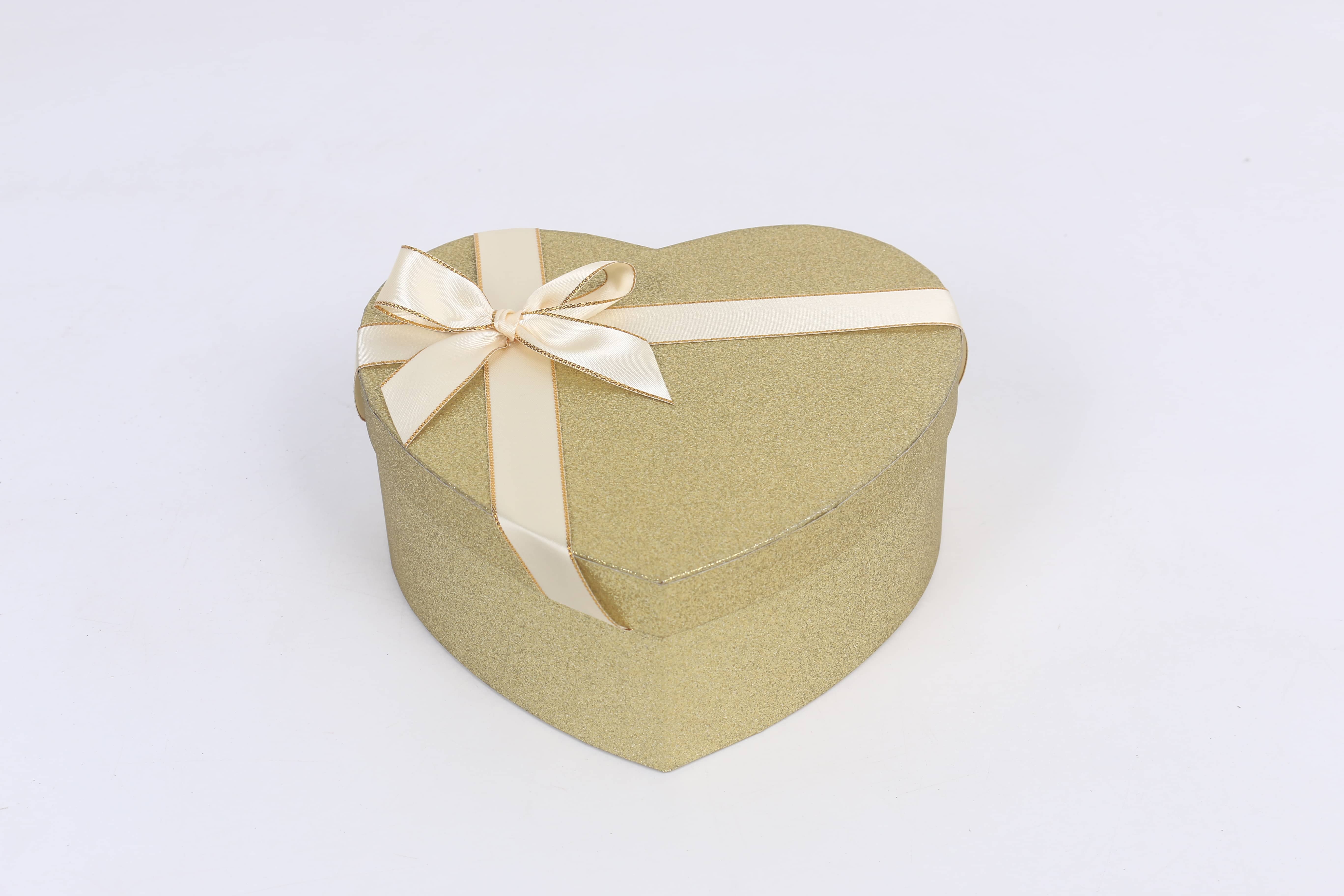 3405# Love Gift Box Three-piece Set, Red heart-shaped Gift Box, Souvenir, Festival gift Packaging box, Exquisite gift box pic 4