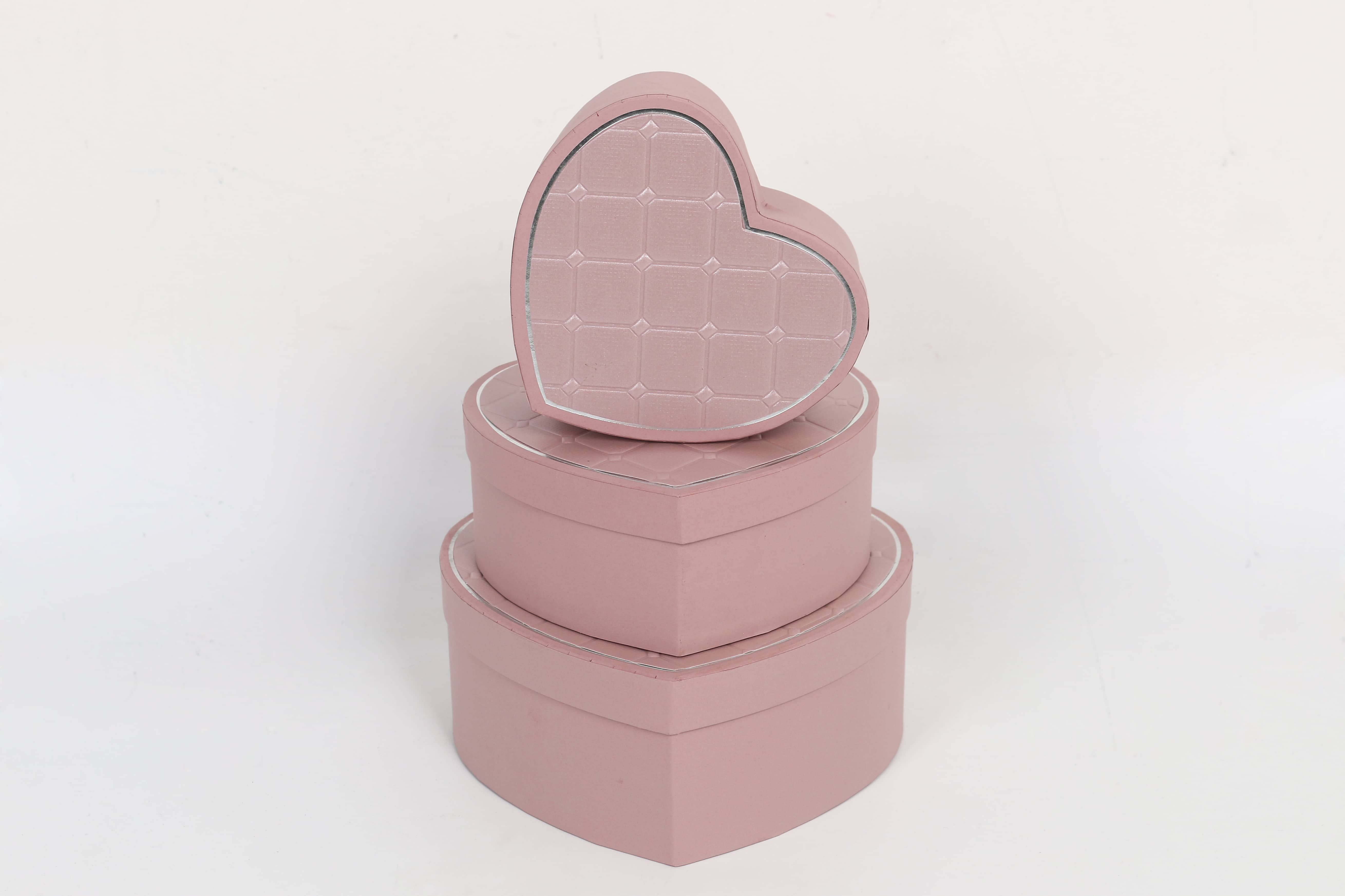 3405# Love Gift Box Three-piece Set, Heart-shaped Gift Box, Souvenir, Festival Gift Packaging Box, Exquisite Gift box, embossed rose pattern, square pattern gift box, factory direct sales pic 5