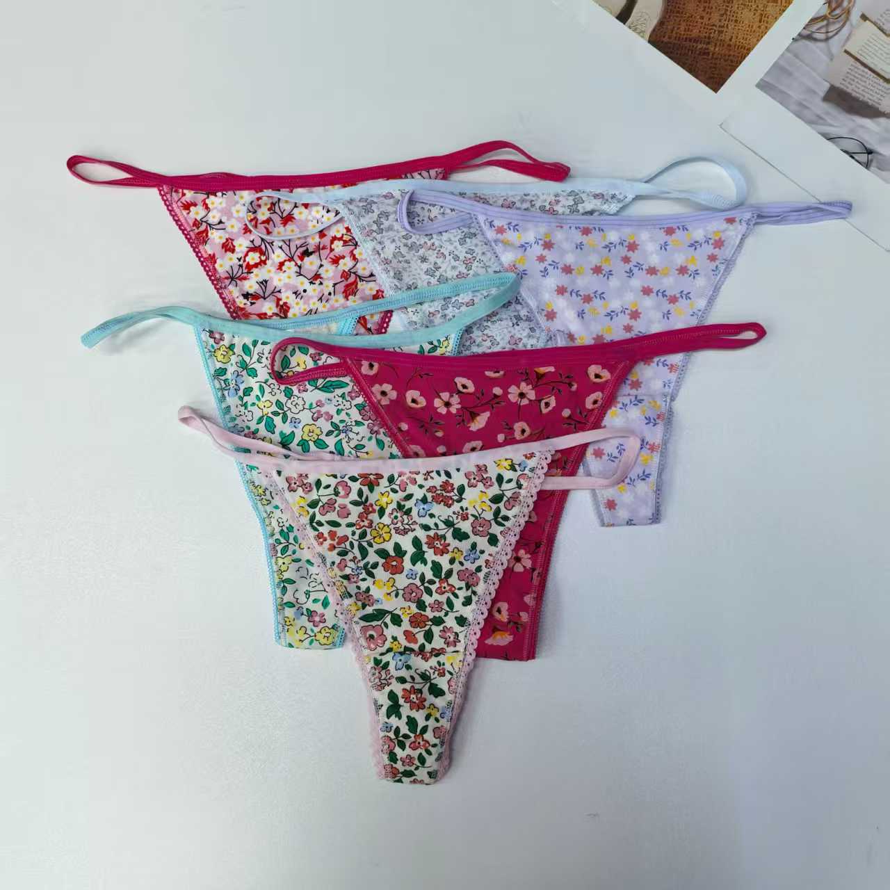 1620# underwear for export to the Middle East and Africa, women's sexy and sexy strappy underwear, spicy girl floral thongs, QNI Item Picture