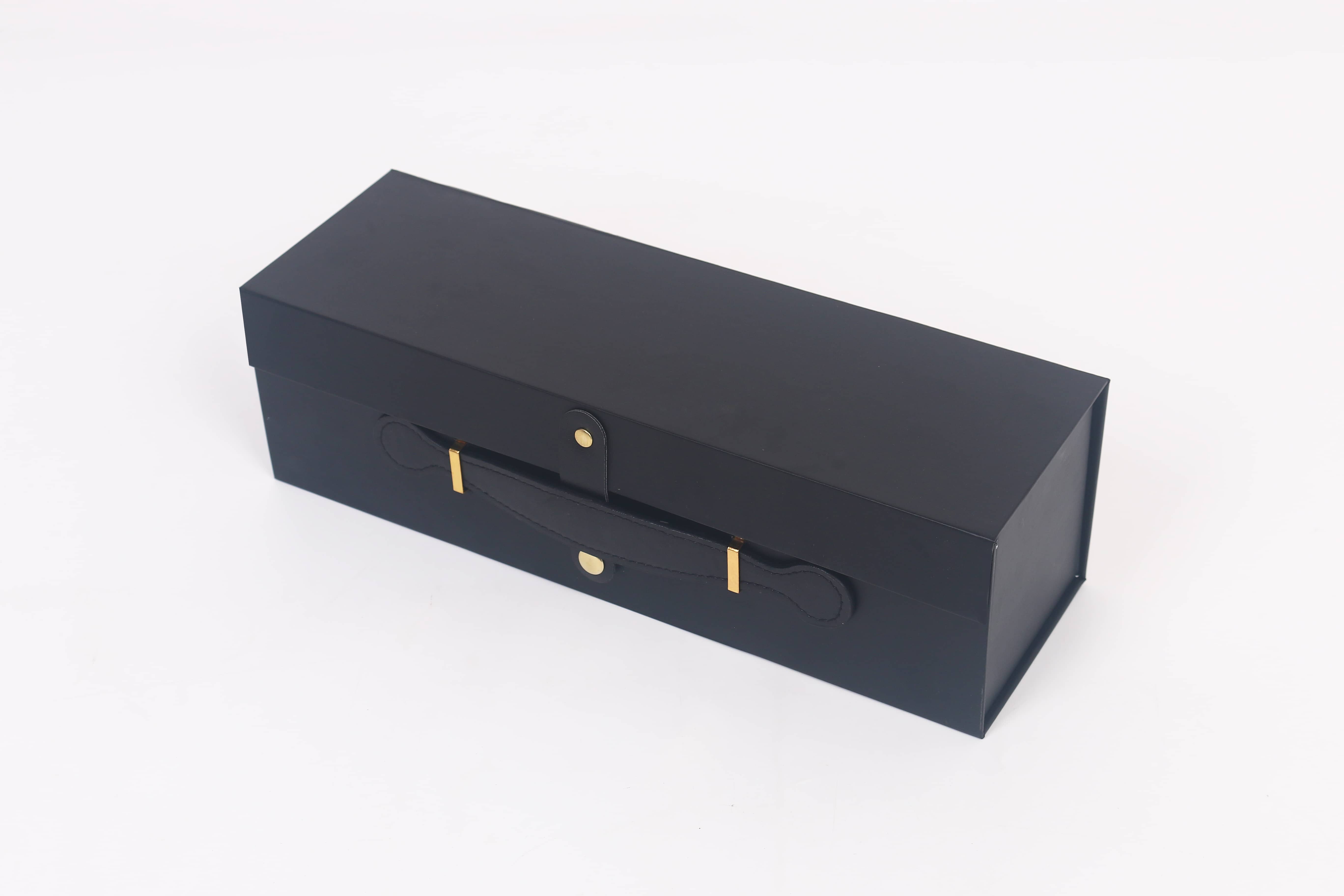 Z230# Single folding gift box, folding wine box, creative gift packaging box, magnetic folding box Application Scenario