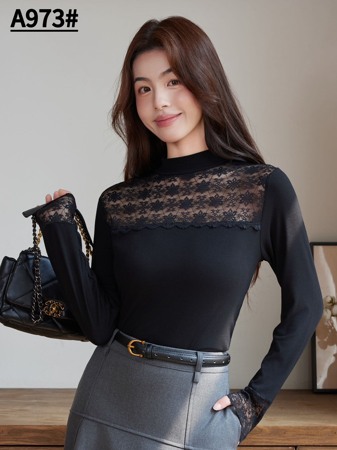 黑色蕾丝拼接半高领亚麻刺绣打底衫女长袖韩版时尚上衣