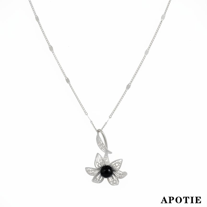 APOTIE's three-dimensional hollowed-out black agate Lily S925 silver jewelry necklace is sold directly by the manufacturer and available for wholesale detail image 2