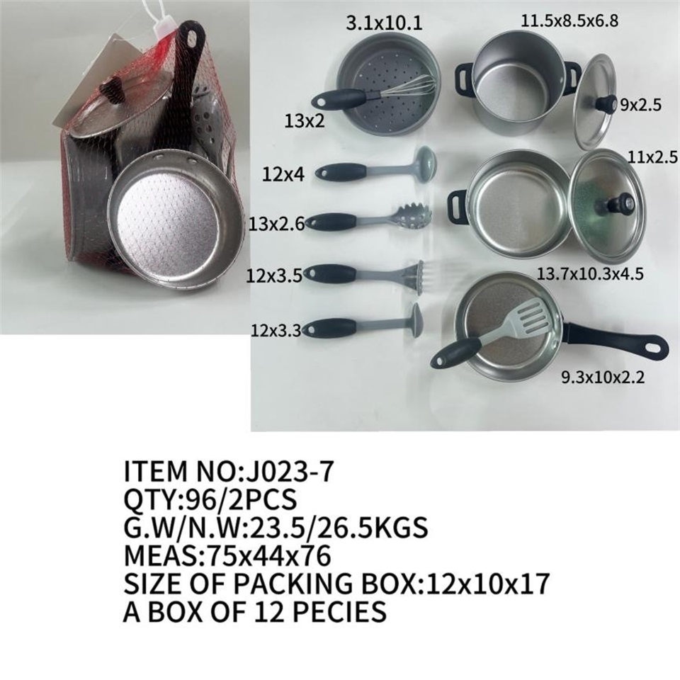 Children's simulated kitchen ware set Application Scenario