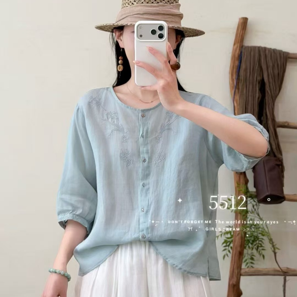 Spring 2026 new Japanese-style loose linen shirt, women's round-neck long-sleeved pleated design solid color sun protection top details Picture