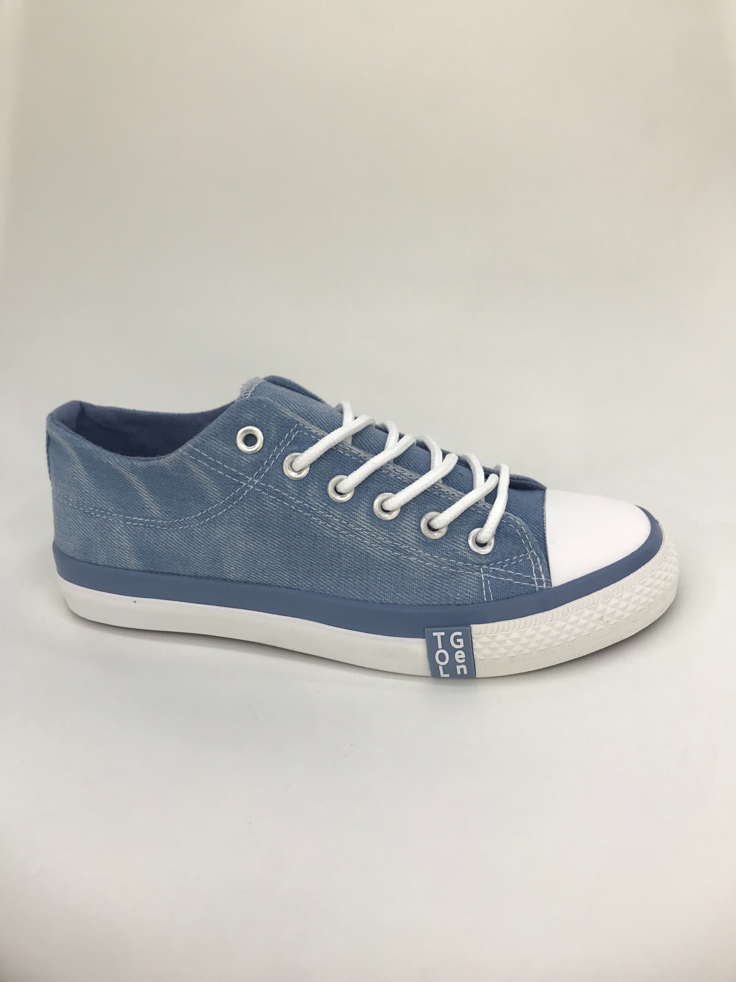 Canvas shoes and casual board shoes are comfortable and versatile, suitable for men's daily work and life Specification drawing