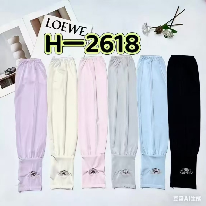 Summer ice silk sleeve sleeves for women's sun protection, loose ice sleeves, extended thin UV protection, the same style as Douyin sleeves and arm guards details Picture
