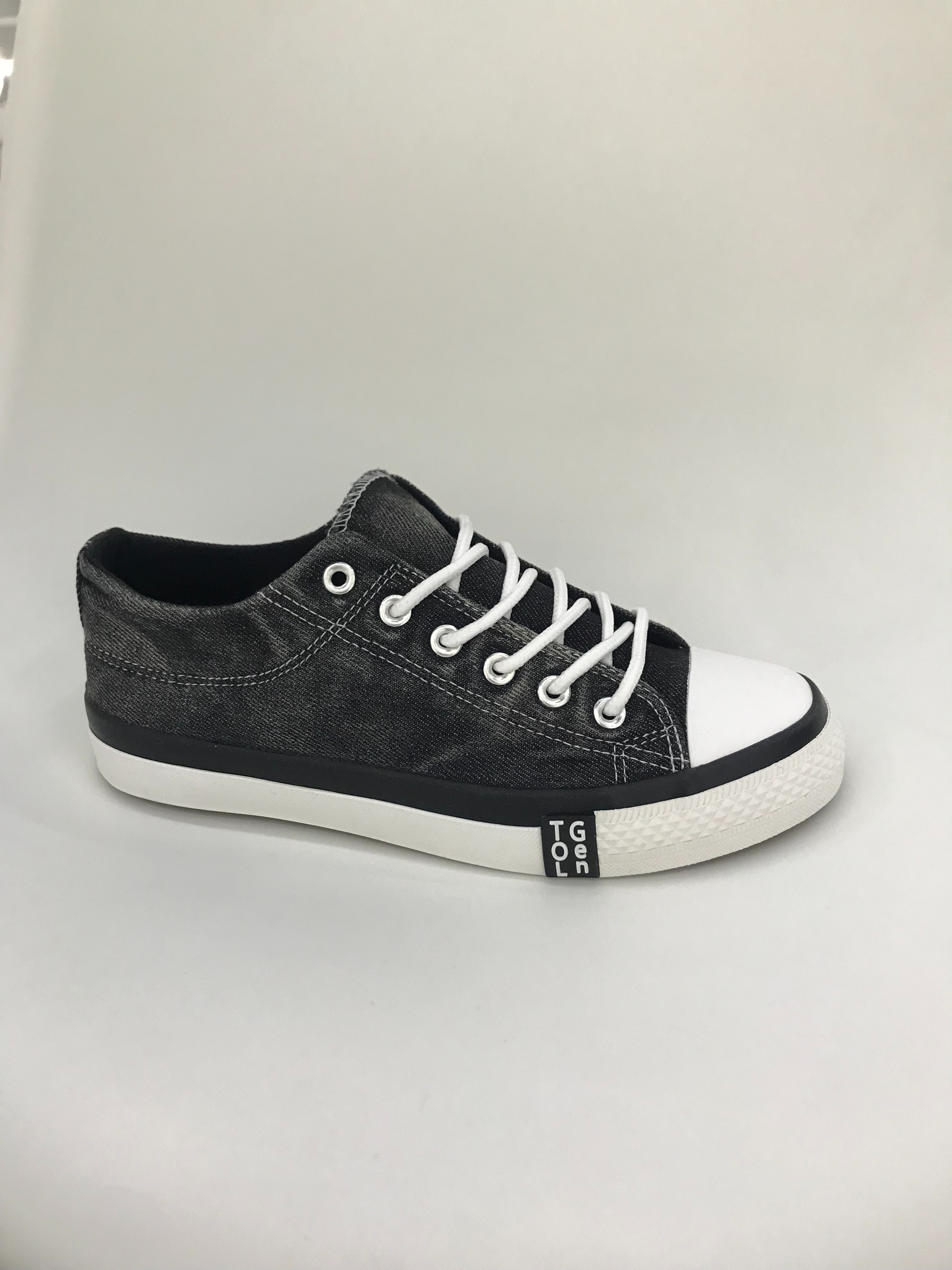 Canvas shoes and casual board shoes are comfortable and versatile, suitable for men's daily work and life details Picture